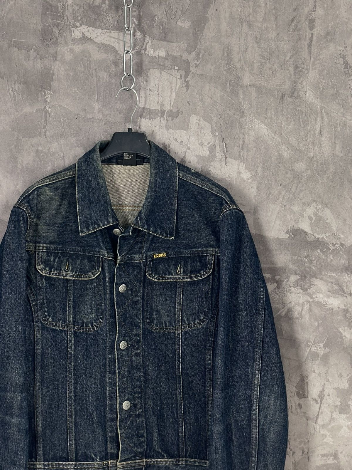 Diesel Diesel Vintage Washed Blue Denim Jeans Jacket Size M / US 6-8 / IT 42-44 - 4 Thumbnail