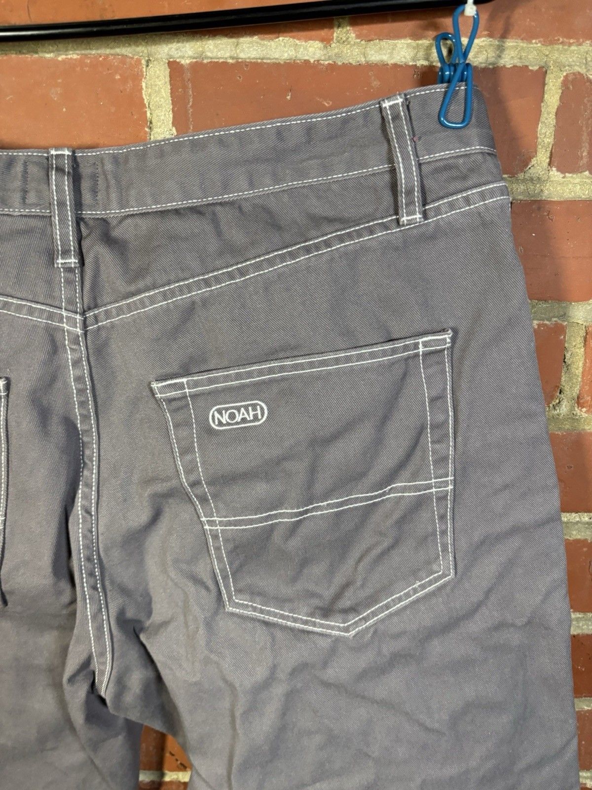 Noah NY Grey Contrast Stitch Jeans Pants Mens 32 (32x28) in Gray, Men's — image 5 of 6