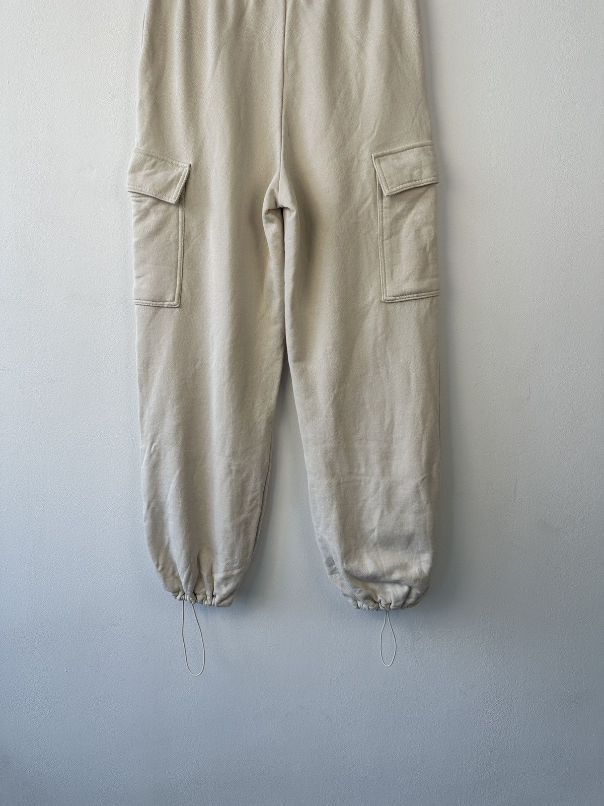 Uniqlo UNIQLO Cargo Jogger Sweatpants Beige Drawstring Cuffs Size 28" / US 6 / IT 42 - 5 Thumbnail