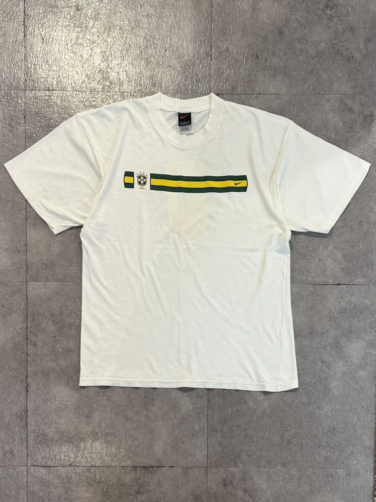 Nike Vintage Brazil 🇧🇷 90's T-shirt Size US M / EU 48-50 / 2 - 2 Thumbnail