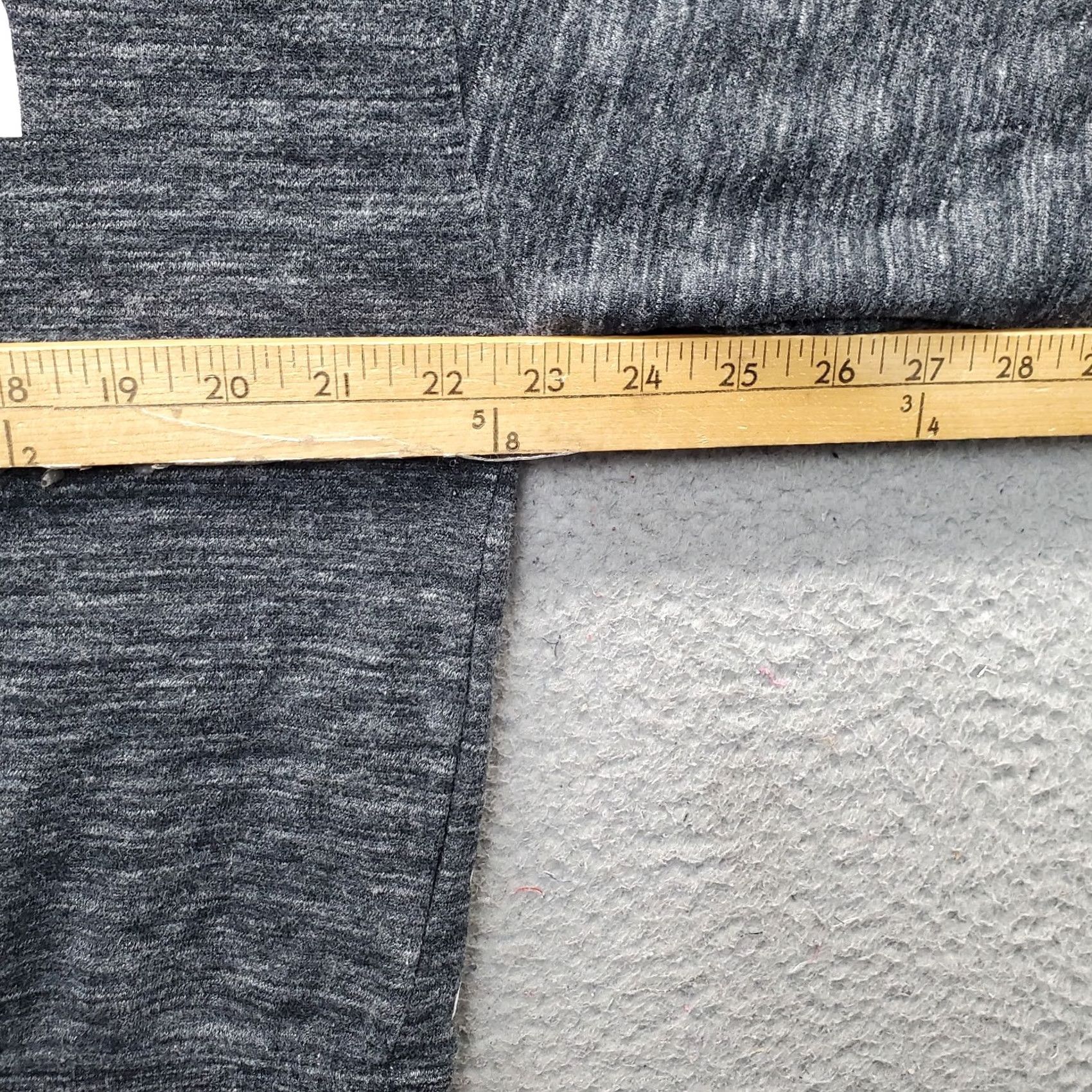 Calvin Klein Calvin Klein Womens Hoodie Shirt Cropped Gray Size M Front Logo Hooded Pullover Size M / US 6-8 / IT 42-44 - 4 Thumbnail