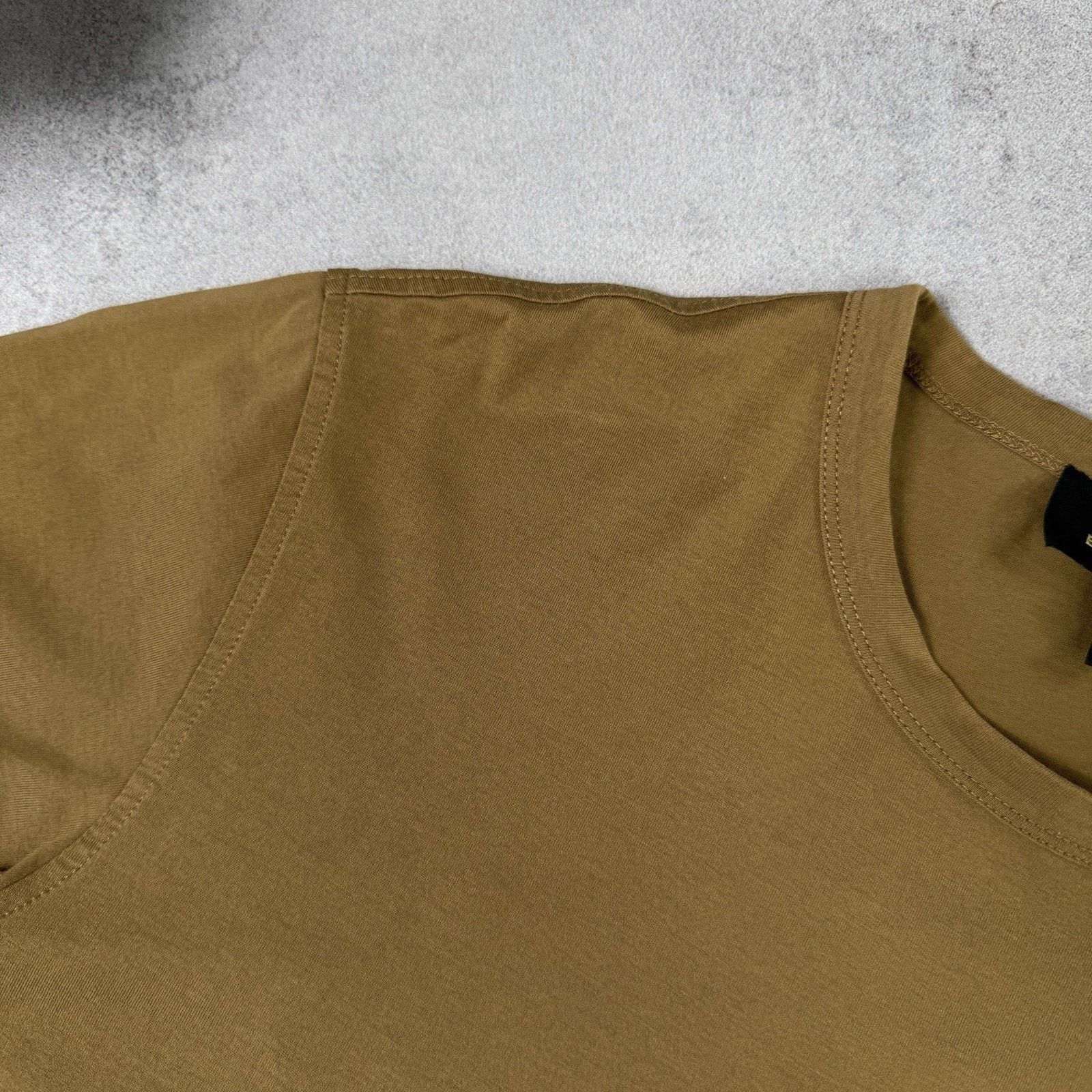 Belstaff Belstaff Men T Shirt Size L Brown Logo Size US L / EU 52-54 / 3 - 6 Thumbnail