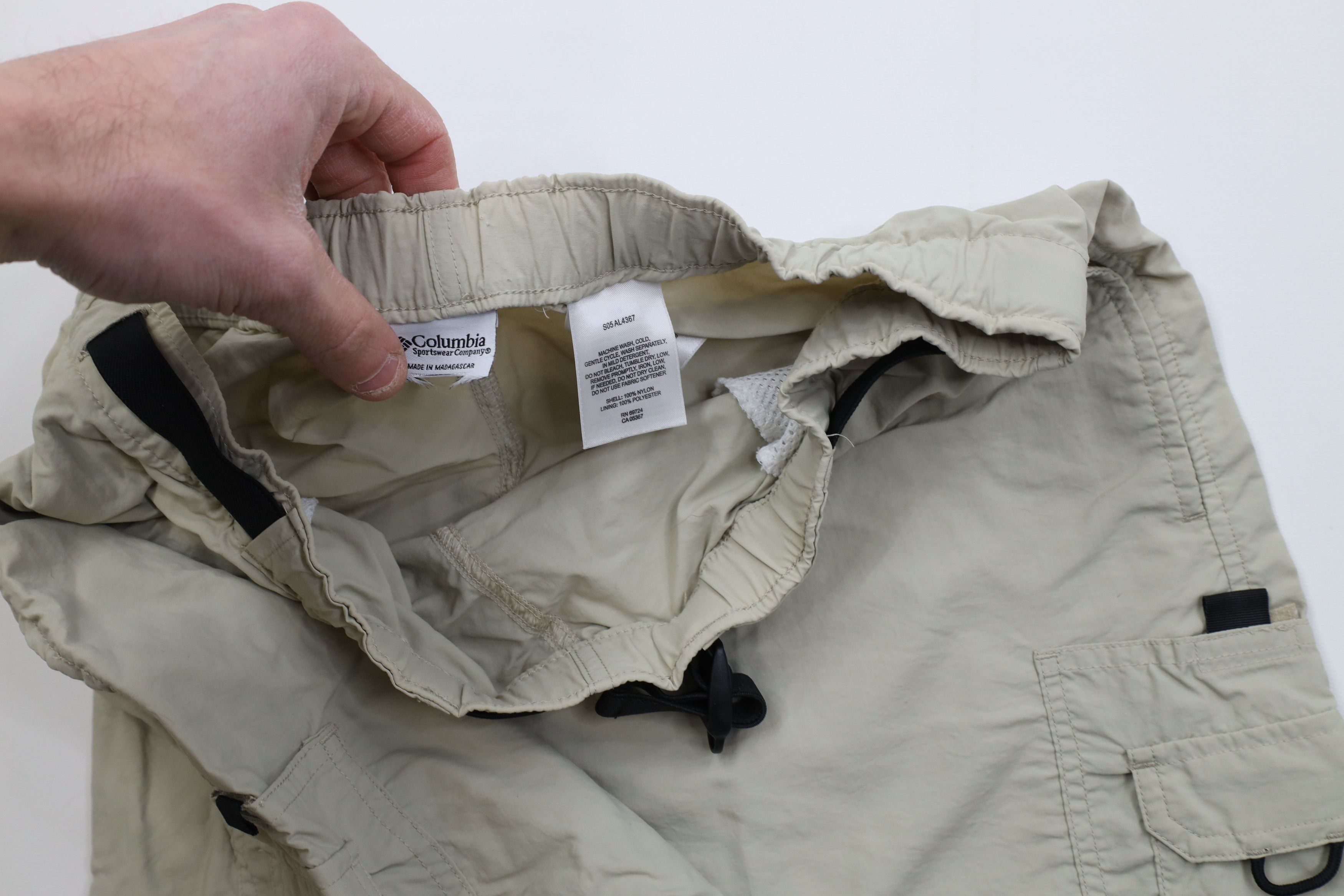 Columbia Vintage 90s Y2K Columbia Above Knee Cargo Shorts Beige Size US 32 / EU 48 - 6 Thumbnail
