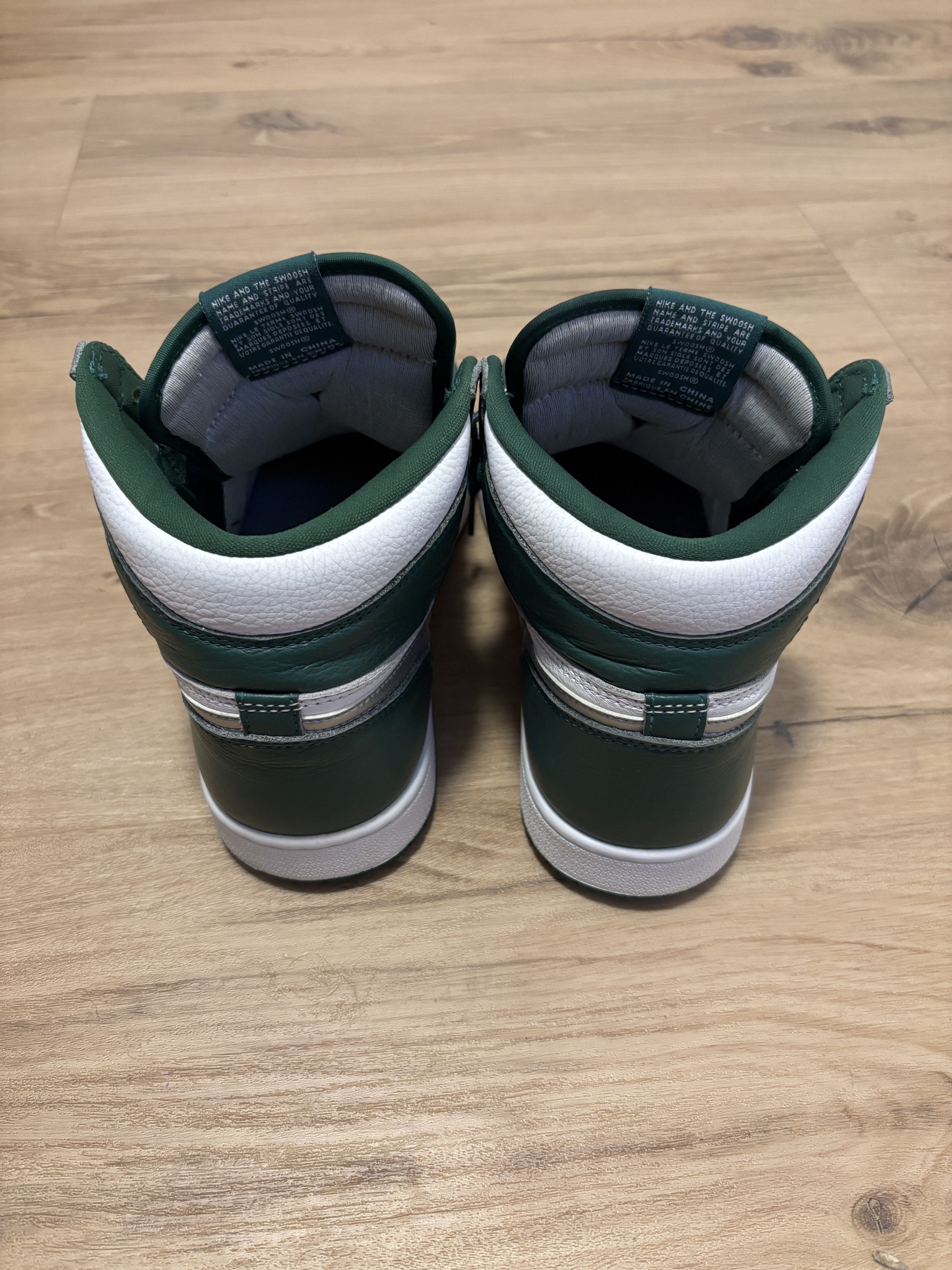 Jordan Brand Air Jordan 1 Retro High OG Gorge Green Size US 9 / EU 42 - 5 Thumbnail