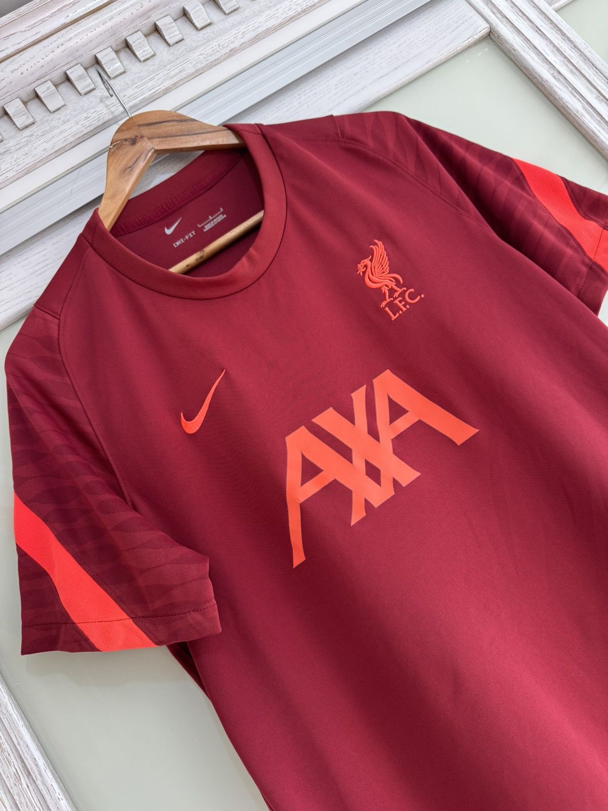Nike Liverpool 2021-2022 Soccer Training Jersey Football Kit Size US L / EU 52-54 / 3 - 9 Thumbnail