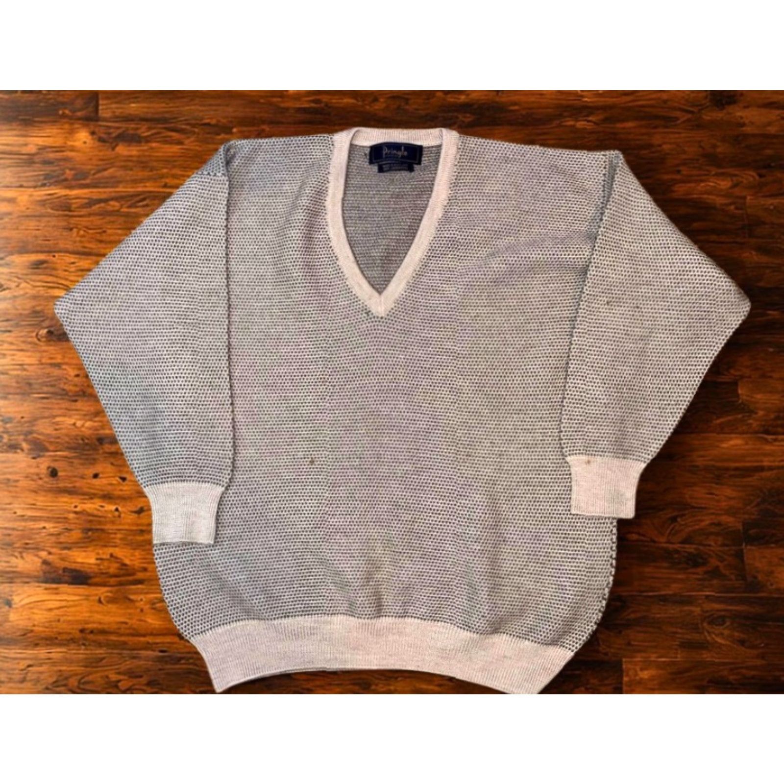 Pringle Of Scotland VINTAGE Pringle of Scotland Sweater Mens 2XL V-Neck Lambswool Beige 100% Wool Classic Knit Pullover Size US XXL / EU 58 / 5 - 7 Thumbnail