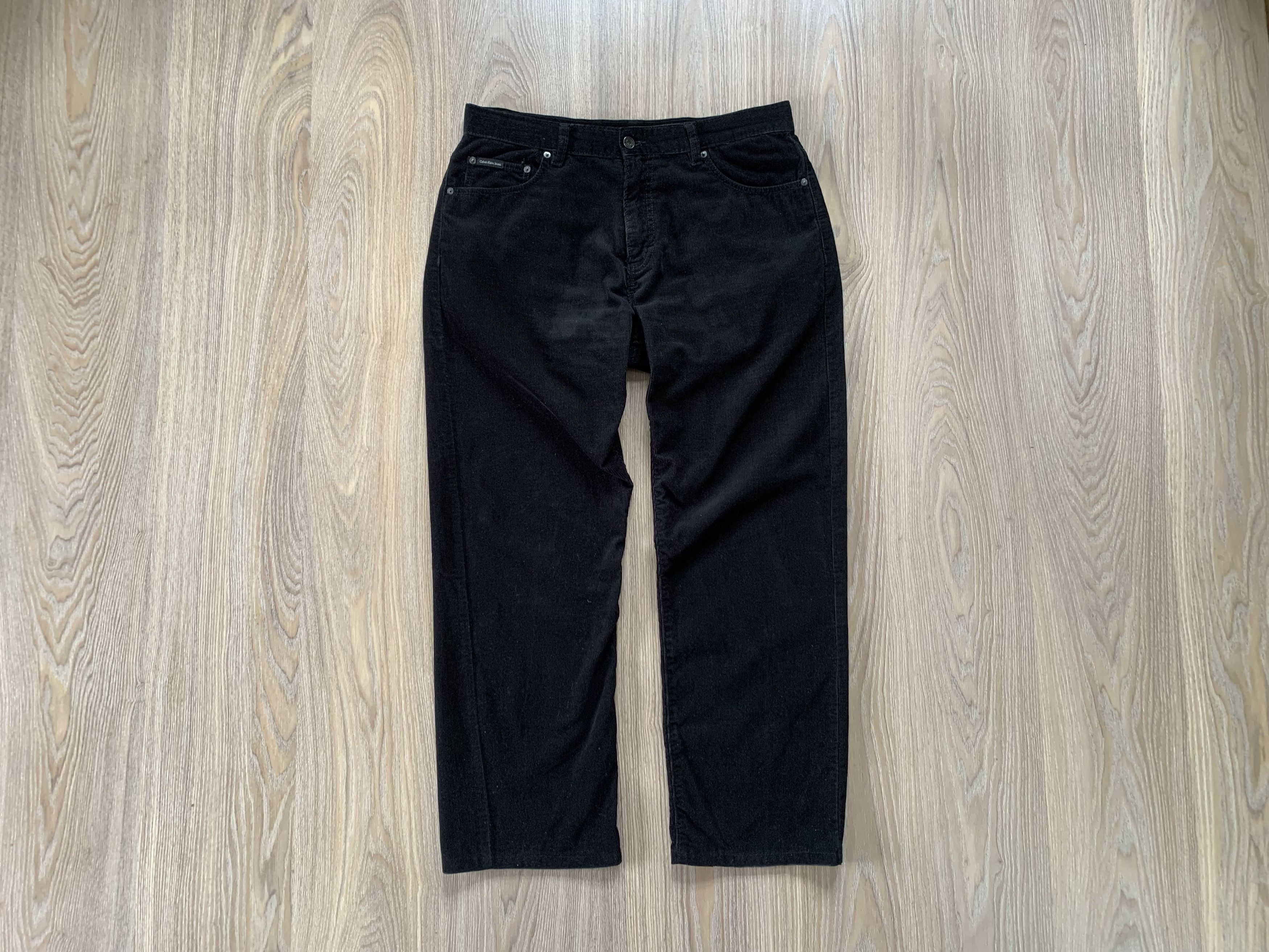 Calvin Klein × Vintage Vintage Calvin Klein Black Velvet Pants Size US 34 / EU 50 - 1 Thumbnail