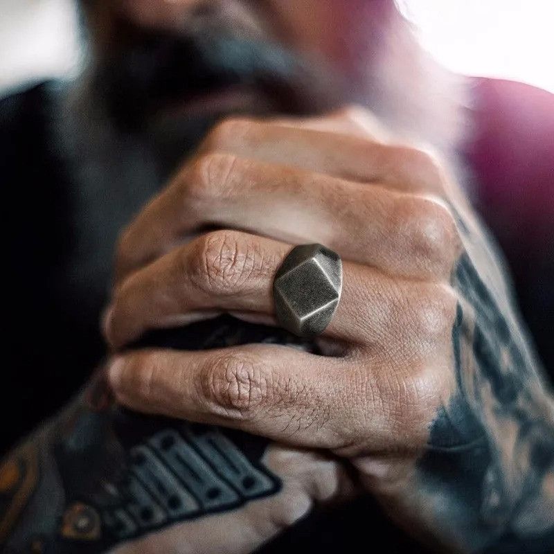 Jewelry × Vintage Quadrangle Flat Top Square Men Ring Size ONE SIZE - 1 Thumbnail