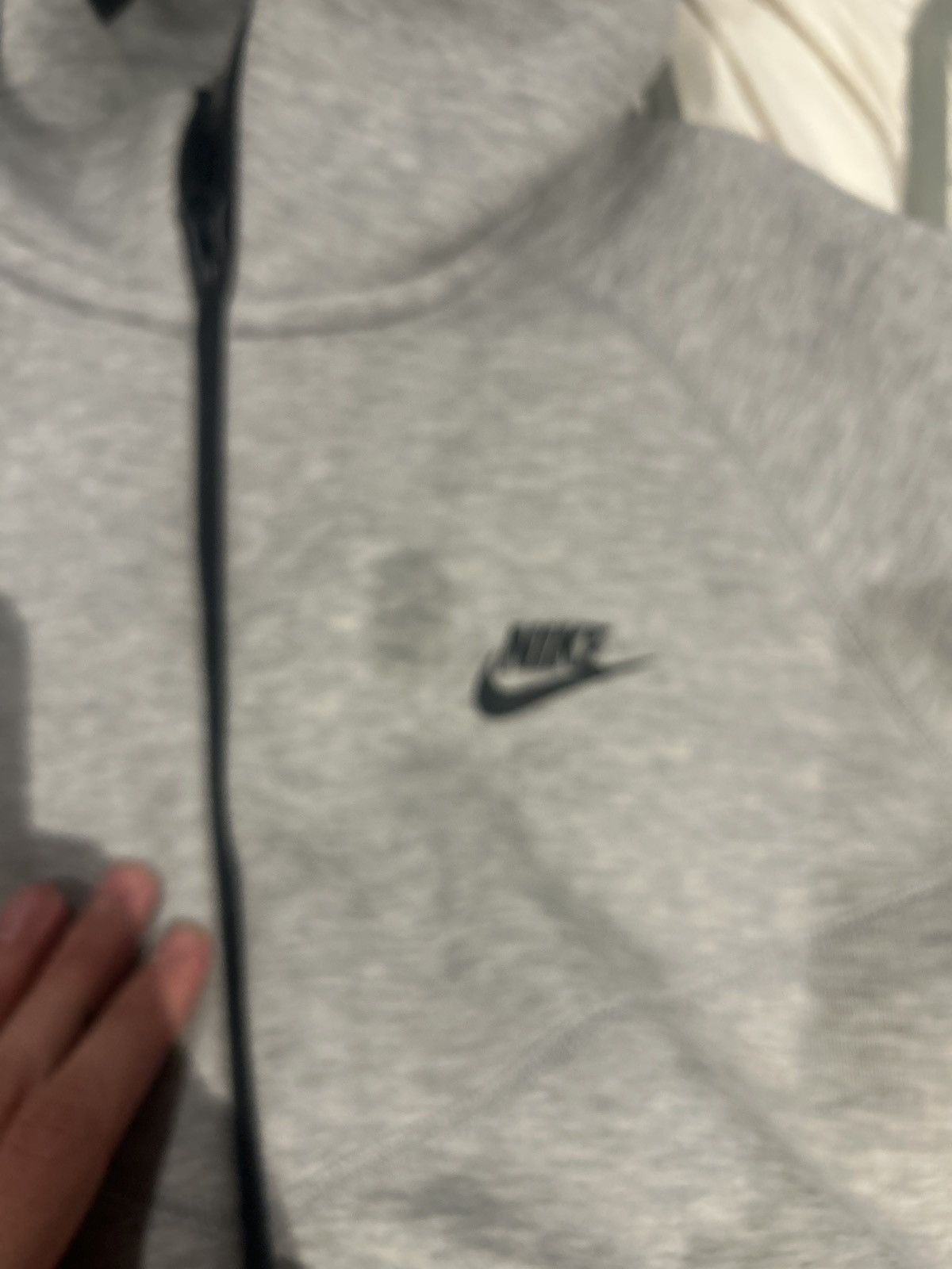 Nike Mens Nike Tech Fleece Grey/Black Set Hoodie + Joggers sz L Size US L / EU 52-54 / 3 - 13 Thumbnail