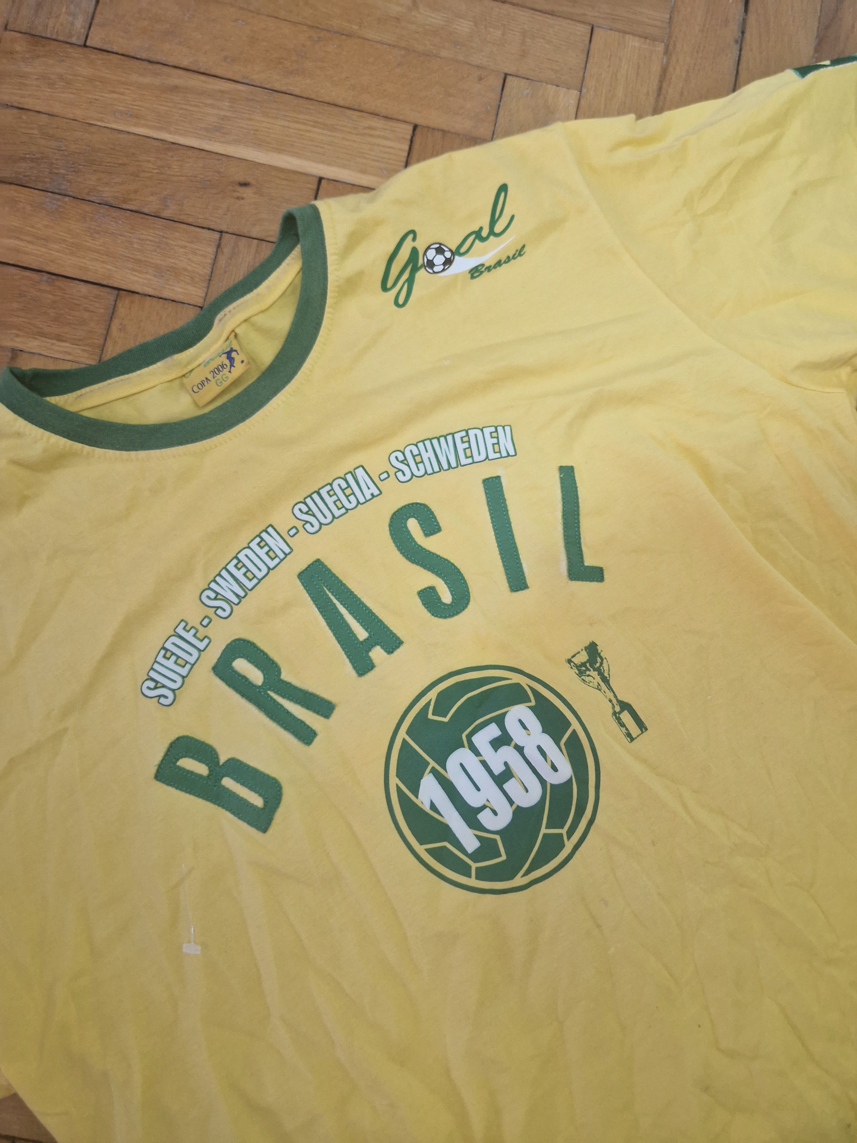 Vintage vintage brasil 2006 y2k tee Size US L / EU 52-54 / 3 - 5 Thumbnail