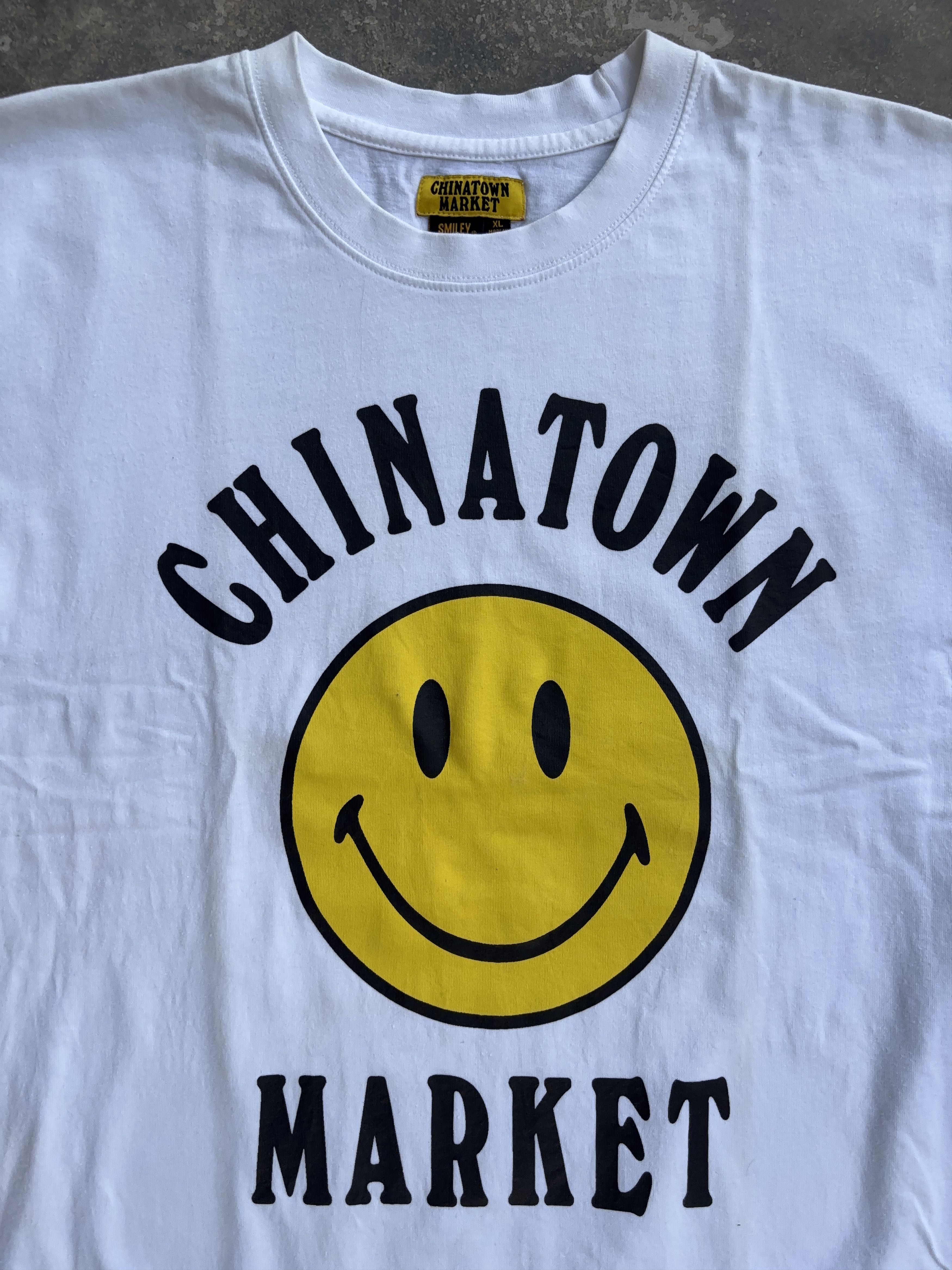 Other Chinatown Market Smiley White Logo T-Shirt Size US XL / EU 56 / 4 - 3 Thumbnail