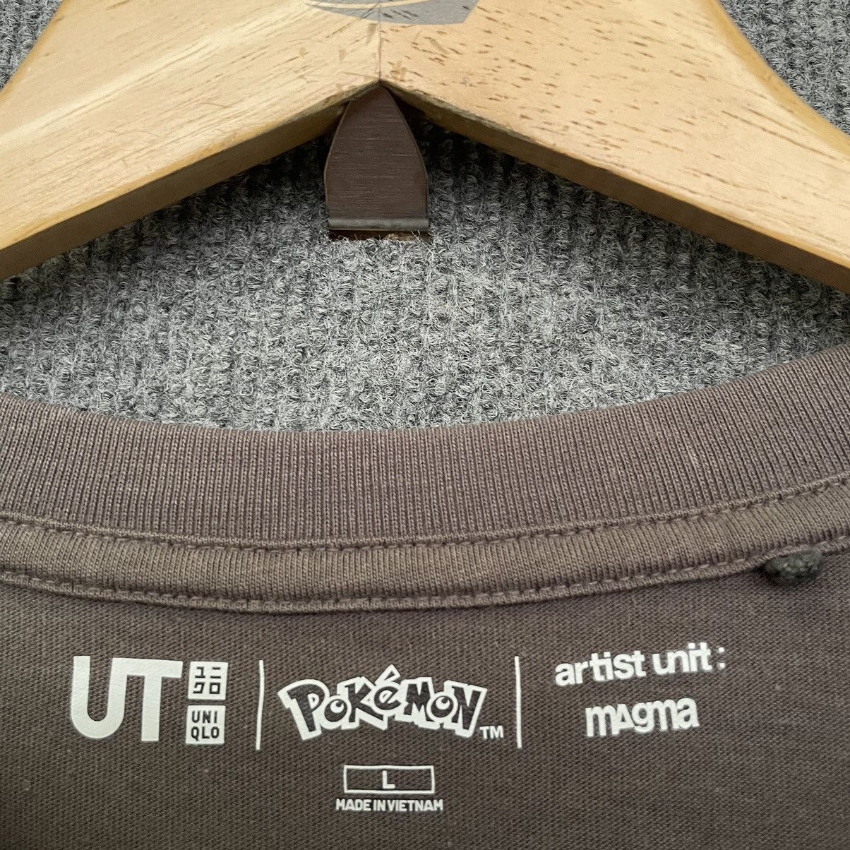 Nintendo × Pokemon UNIQLO UT Pokemon Meets Artist T-Shirt Psyduck Japan Limited Size US L / EU 52-54 / 3 - 3 Thumbnail