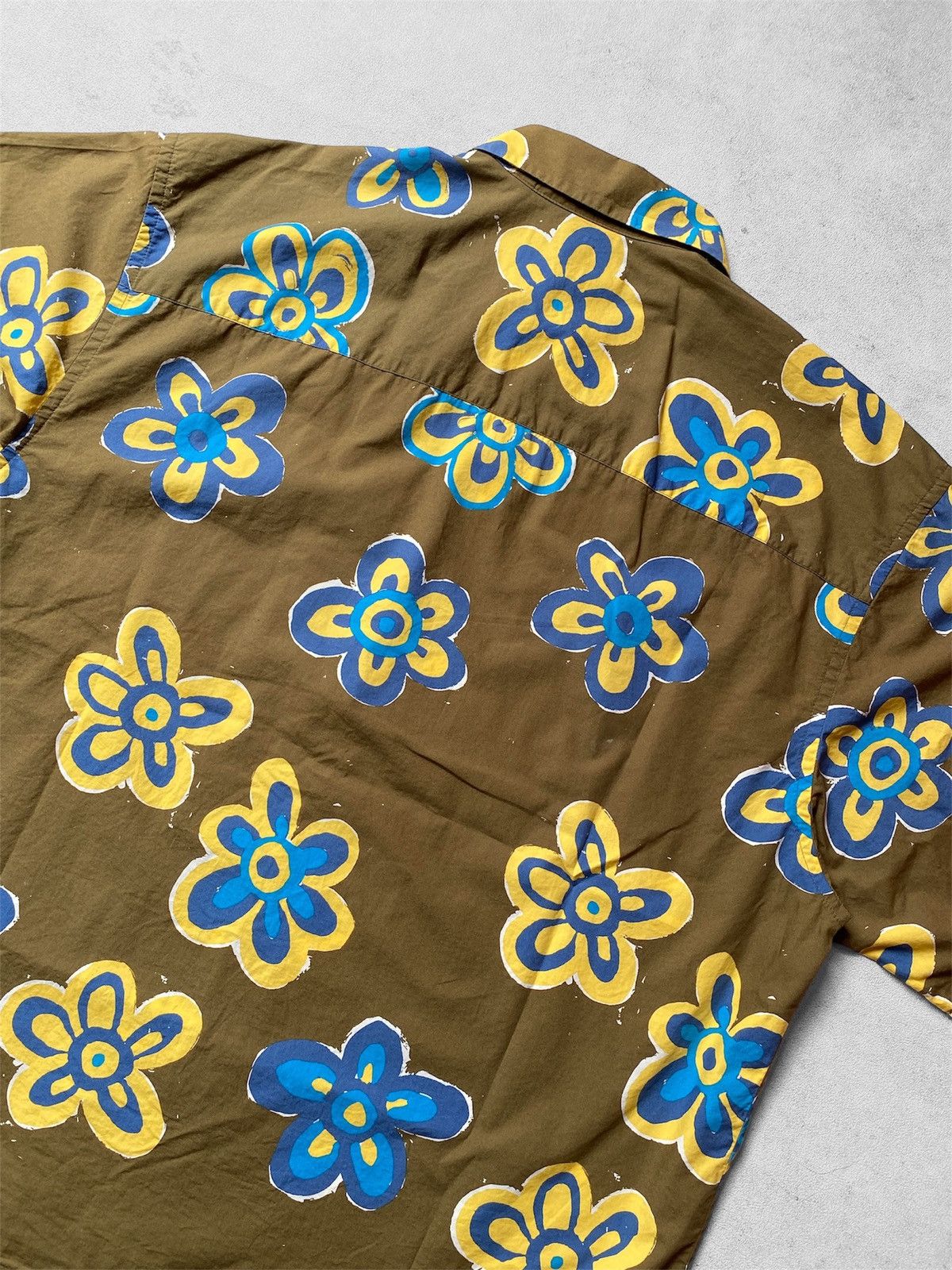 Marni × Uniqlo Uniqlo x Marni Open Collar Shirt Flower Olive Size US L / EU 52-54 / 3 - 6 Thumbnail