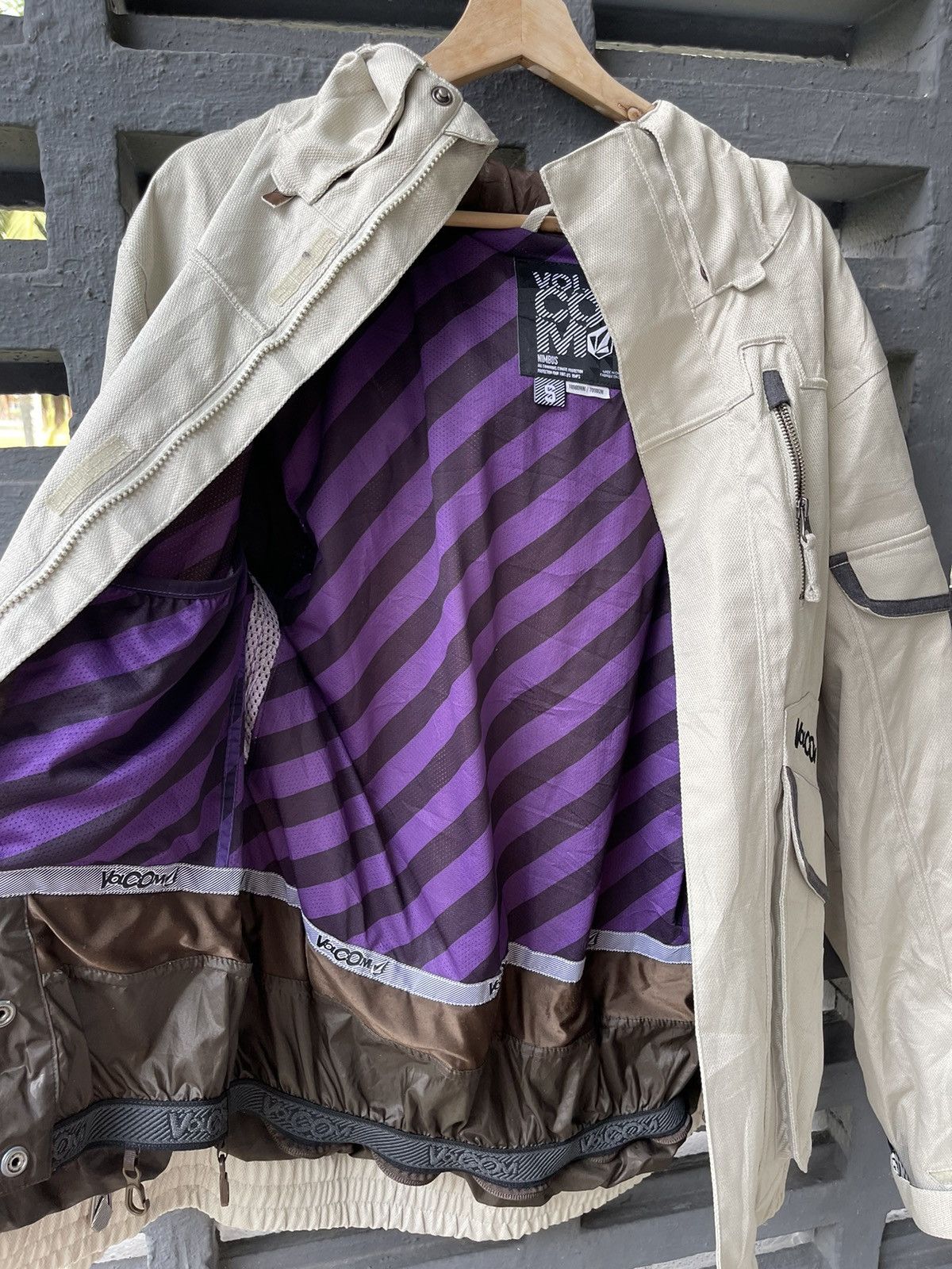 Snow Peak Volcom Nimbus snow board & Ski jacket 📸 Size US S / EU 44-46 / 1 - 6 Thumbnail