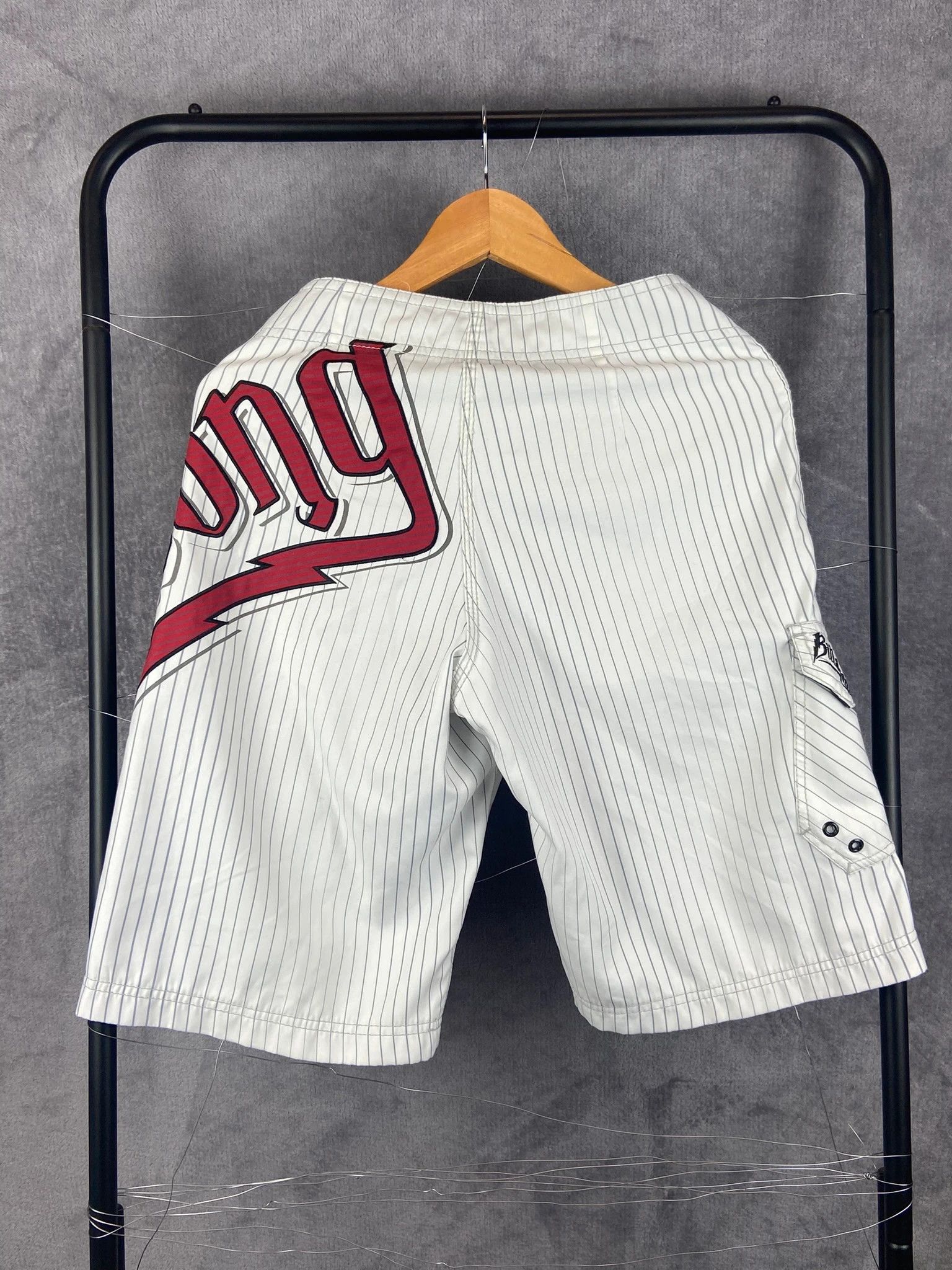 Billabong Billabong White Pinstripe Shorts M Spellout Logo Size US 28 / EU 44 - 5 Thumbnail