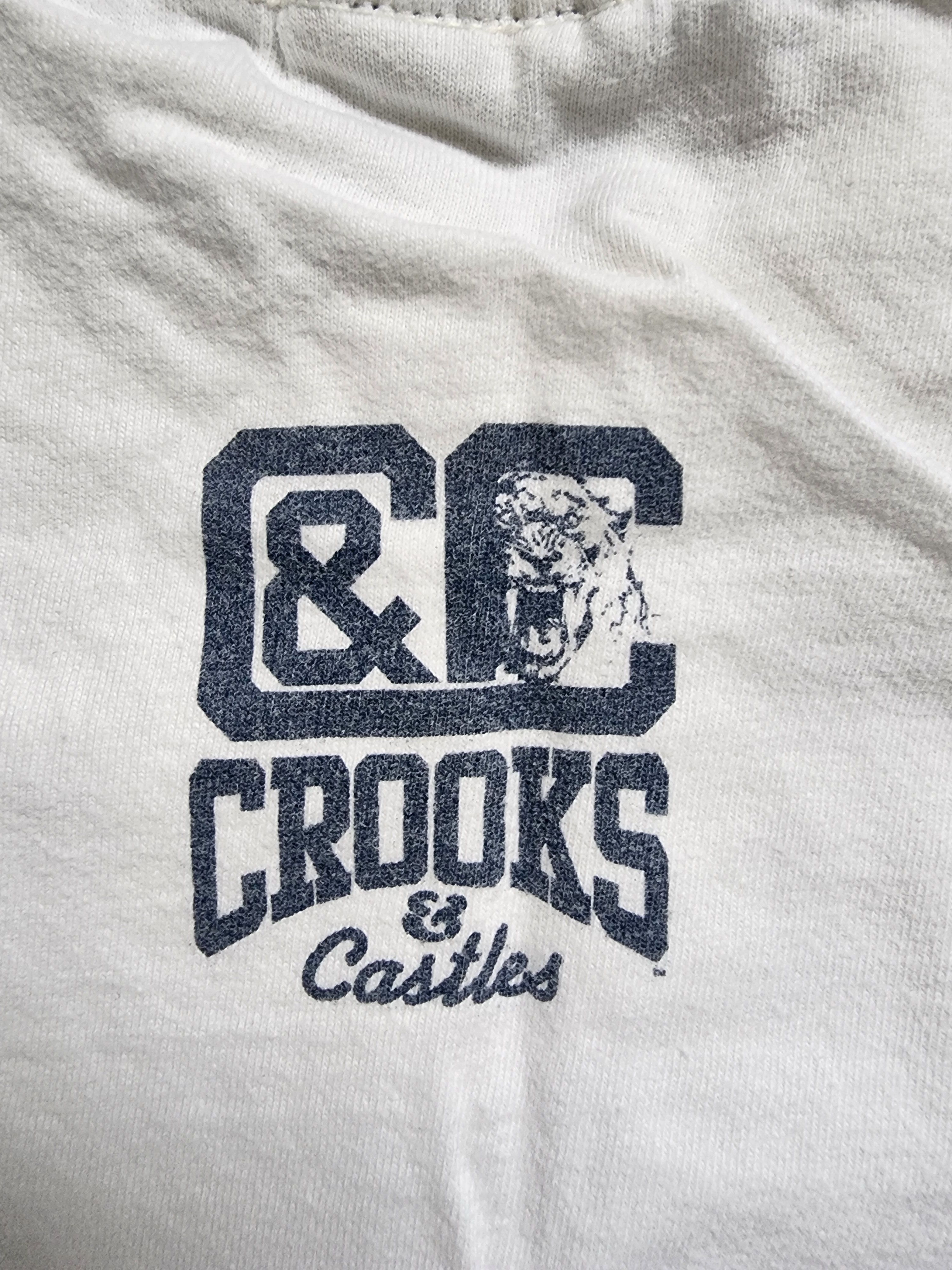 Crooks & Castles Crooks & Castles T Frank Frazetta Size US M / EU 48-50 / 2 - 4 Thumbnail