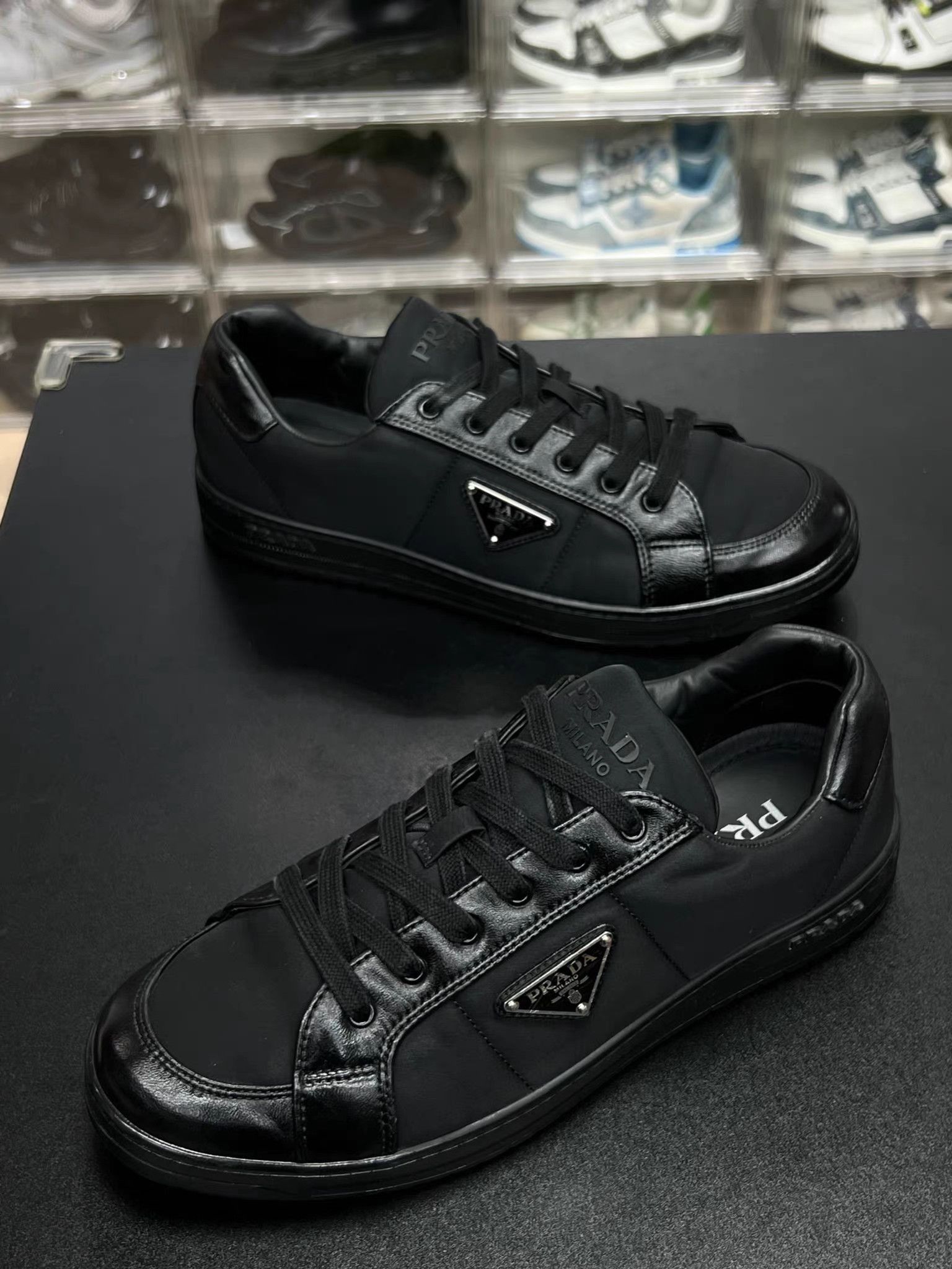 Prada Black Low-Top Sneakers Size 8.5 Size US 8.5 / EU 41-42 - 1 Thumbnail