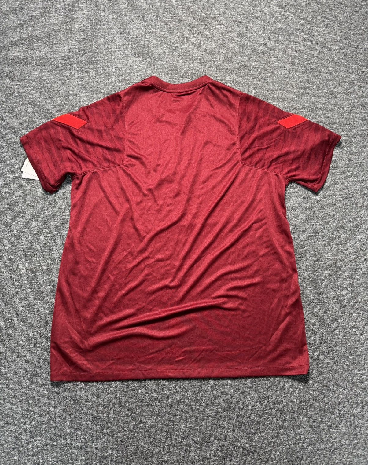 Nike Liverpool FC Nike Training Top 2021/22 Maroon Size 2XL NWT Size US XXL / EU 58 / 5 - 2 Thumbnail