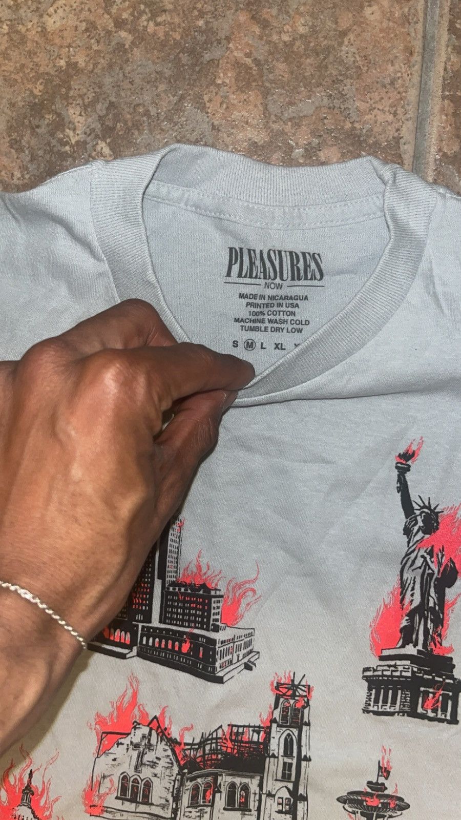 Pleasures Pleasures Monument T-Shirt Silver Size Medium NWOT Size US M / EU 48-50 / 2 - 3 Thumbnail