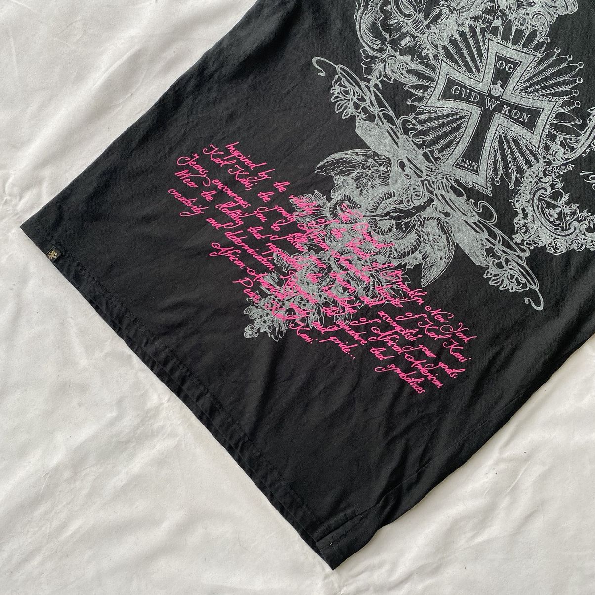 Japanese Brand × Karl Kani Karl Kani Black Gothic Cross Typography 1989 Designs Tees Size US L / EU 52-54 / 3 - 8 Thumbnail