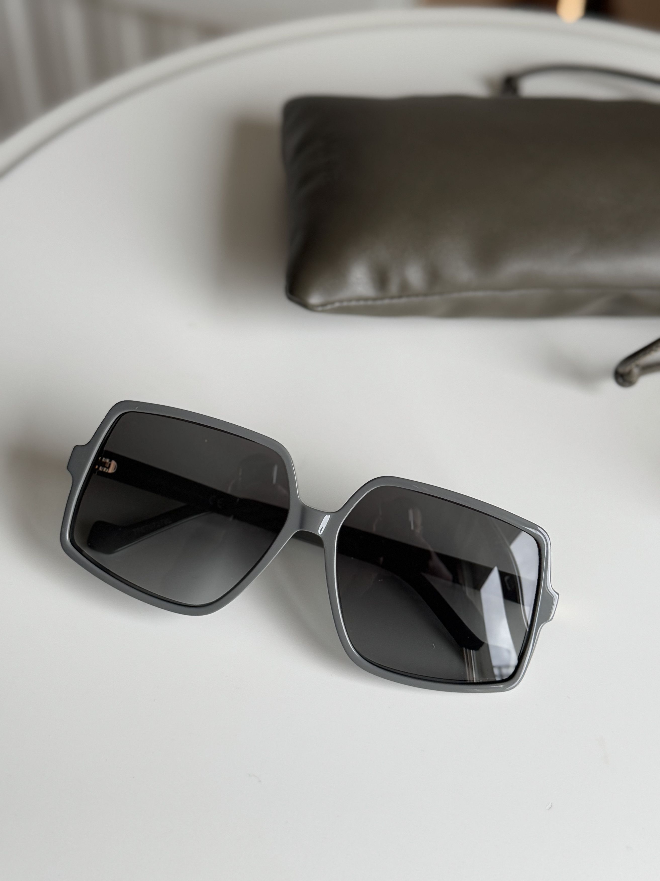 Loewe Loewe sunglasses Size ONE SIZE - 1 Thumbnail