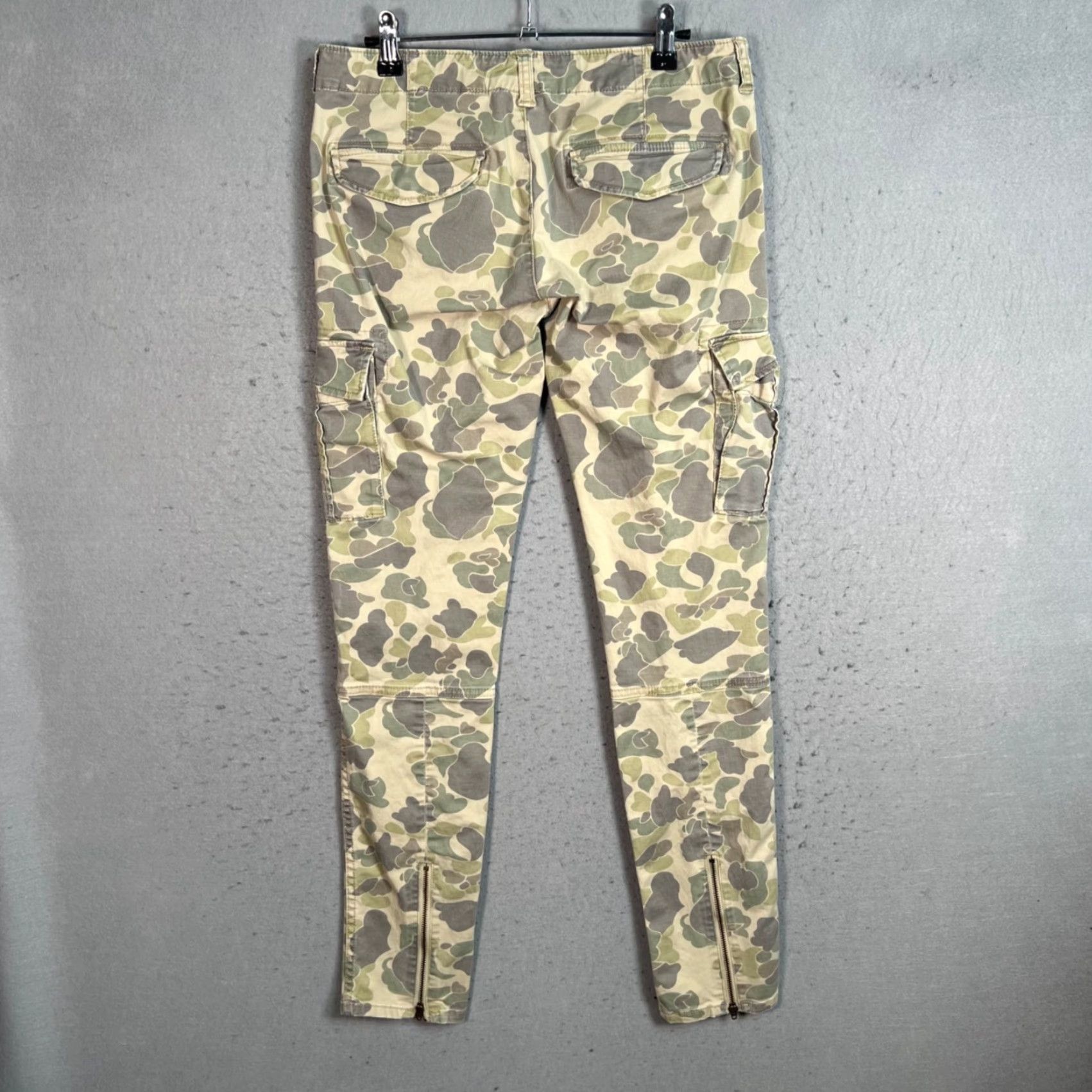 Vintage VINTAGE Denim & Supply Ralph Lauren Womens Size 27 Camo Cargo Pants Slim Fit Green Size 27" / US 4 / IT 40 - 2 Thumbnail