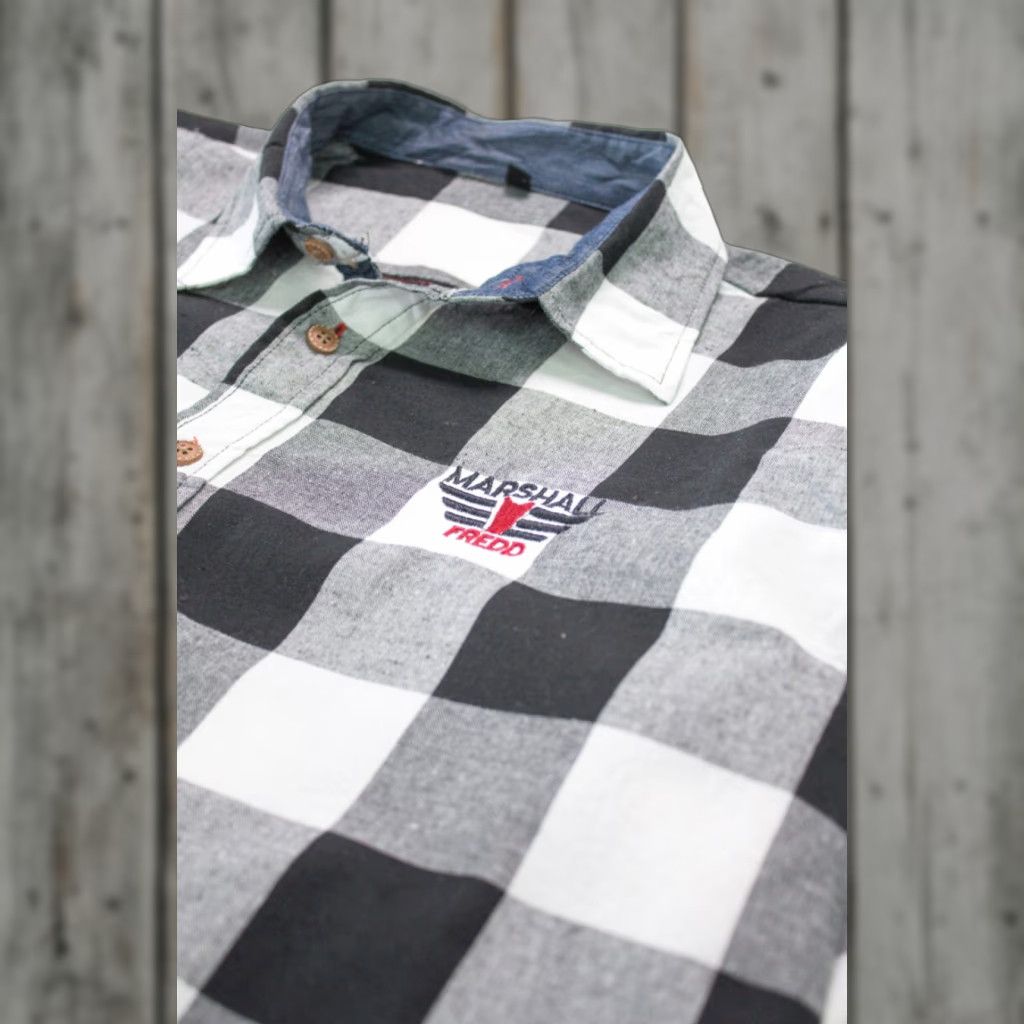 Vintage VINTAGE Marshall Fredd Flannel Shirt XX-Large Black & White Plaid Shirts Men's XX-Large Black & White Plaid Size US XXL / EU 58 / 5 - 1 Thumbnail
