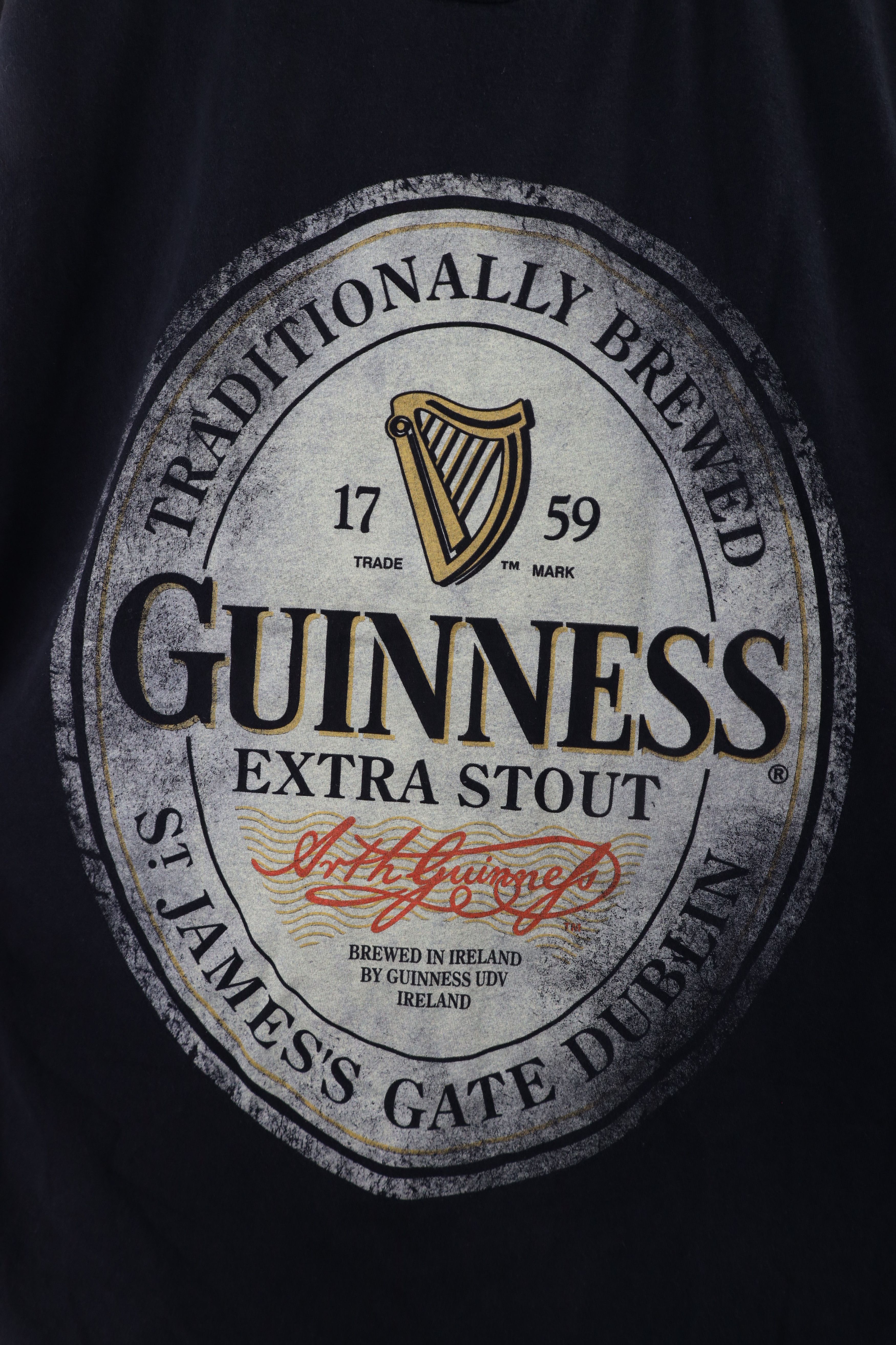 Vintage Vintage Guinness Beer Spell Out Extra Stout Ireland T-Shirt Size US XL / EU 56 / 4 - 4 Thumbnail