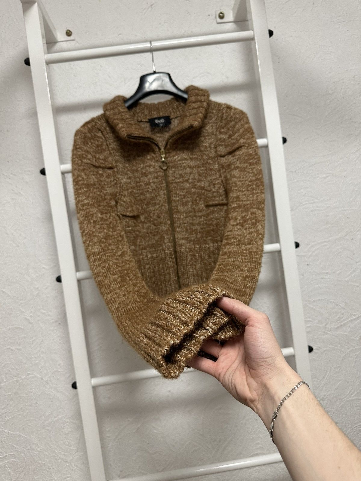Dolce & Gabbana Dolce & Gabbana Sweater M Luxury Knitwear women Size M / US 6-8 / IT 42-44 - 4 Thumbnail