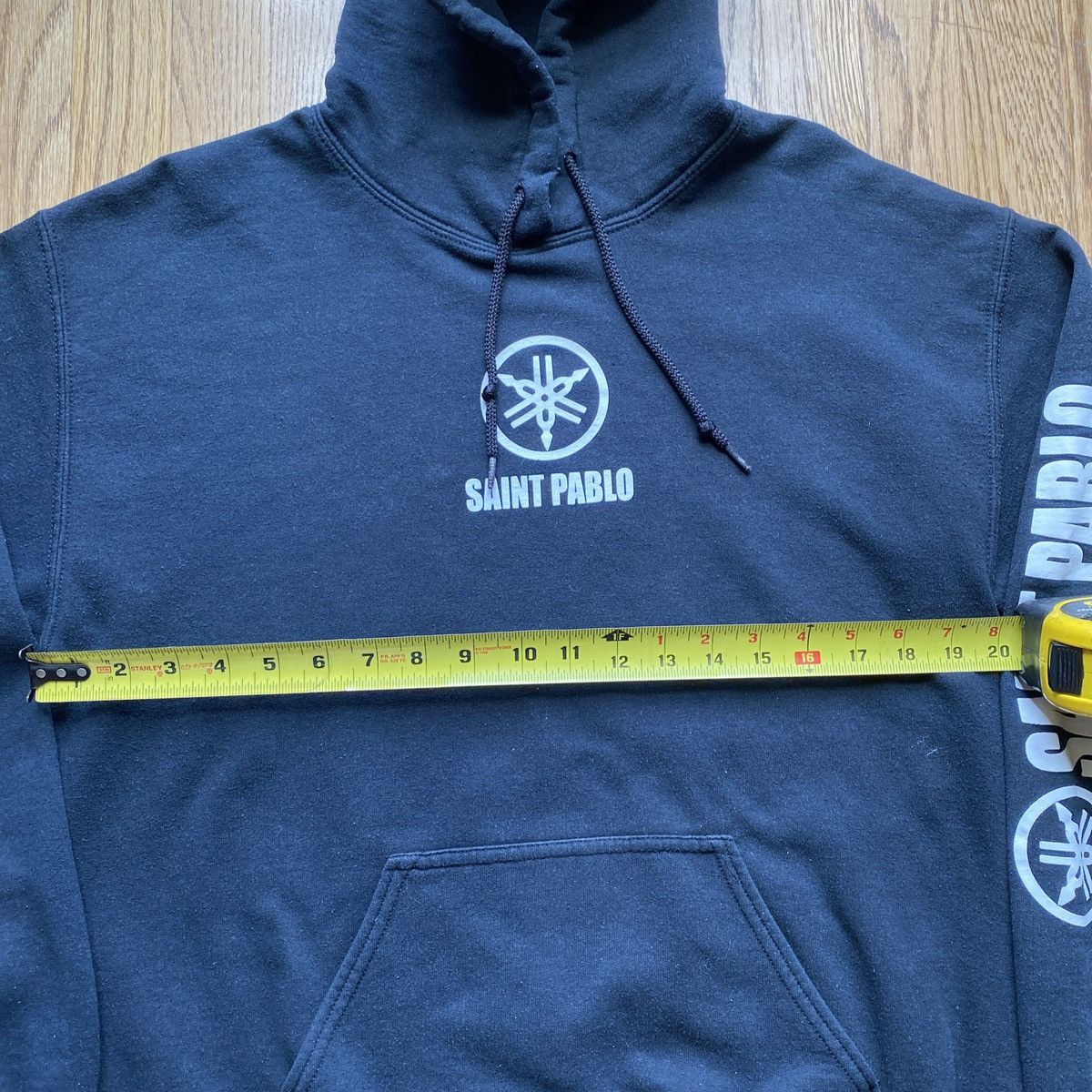 Band Tees × Kanye West Saint Pablo Tour Hoodie 2016 Black White Kanye West Size M Size US M / EU 48-50 / 2 - 12 Thumbnail