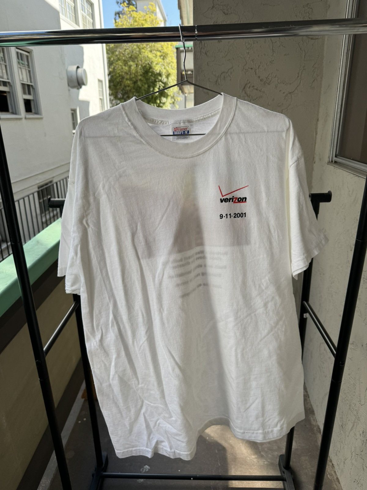 Vintage Verizon 9/11 West Building Tee Size US XL / EU 56 / 4 - 1 Thumbnail