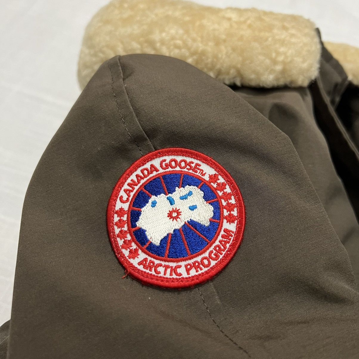 Canada Goose Canada Goose chilliwack Airforce shearling bomber Size US XXS / EU 40 - 12 Thumbnail