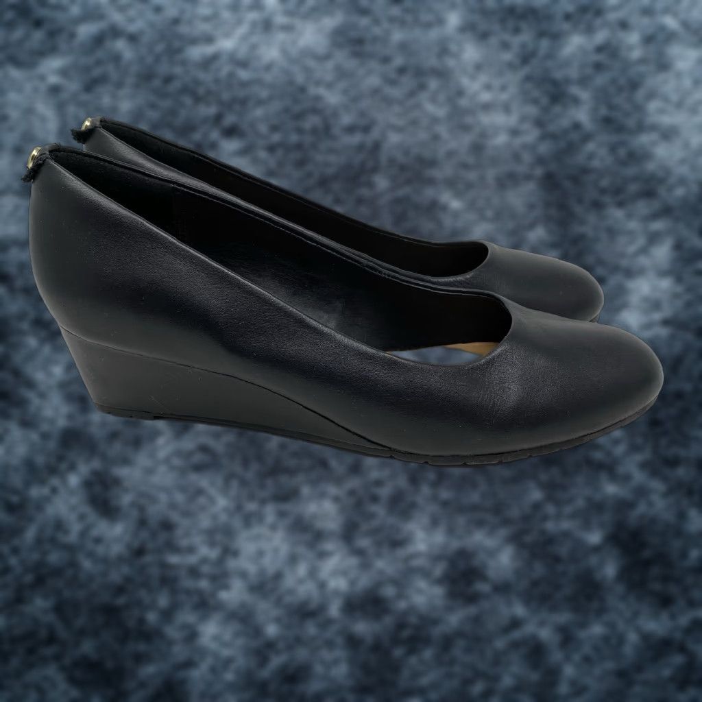 Clarks Clarks Artisan Womens 6 M Black Wedge Shoes Leather Upper Comfort Work Dress Casual Size M / US 6-8 / IT 42-44 - 1 Thumbnail