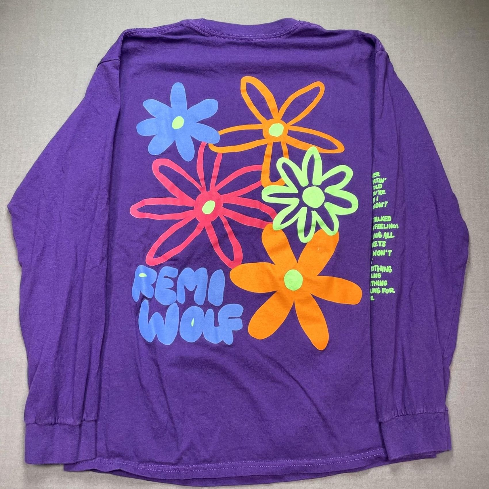 Vintage Remi Wolf Shirt Mens M Purple WOO! Flowers Lyrics Long Sleeve Graphic Tee Size US M / EU 48-50 / 2 - 5 Thumbnail