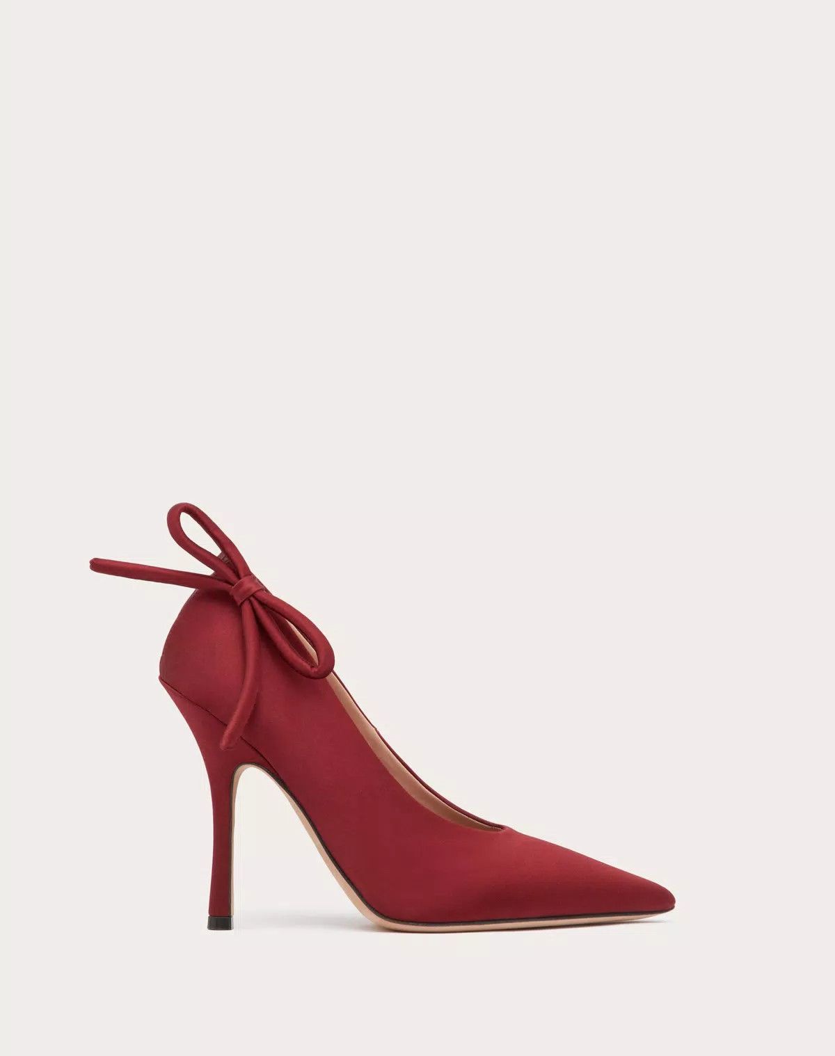 Valentino o1s1wg110426 Nite-Out Satin Pumps in Red Size US 8 / IT 38 - 1 Thumbnail