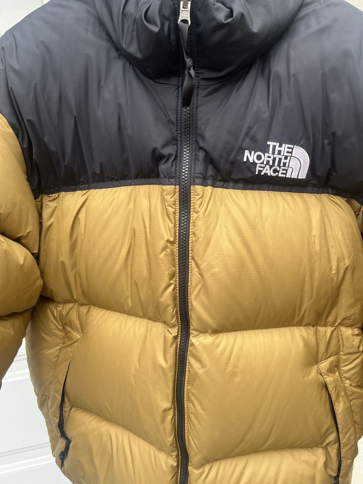 The North Face North Face Nuptse Gold size L Size US L / EU 52-54 / 3 - 2 Thumbnail