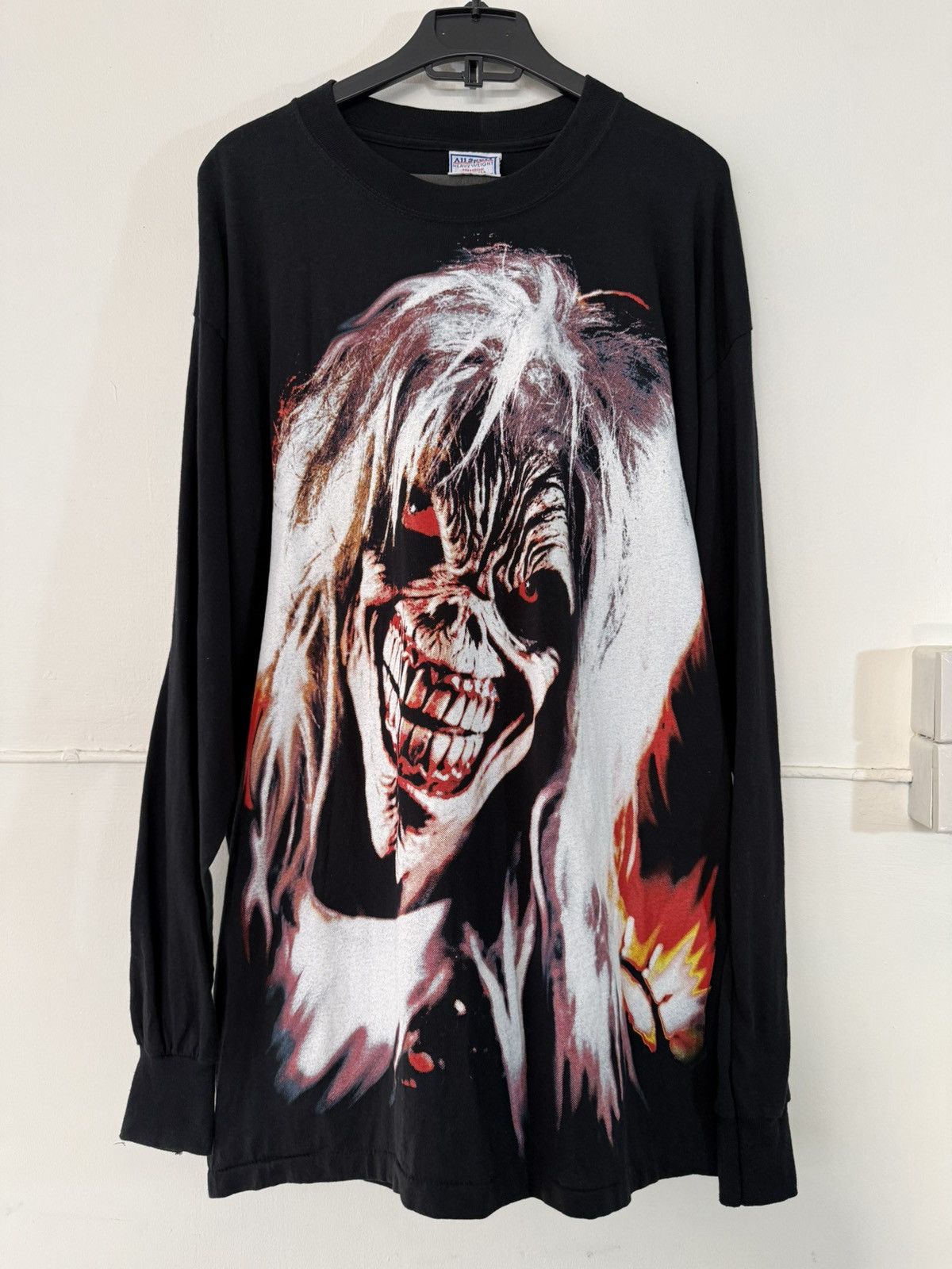 Vintage Vintage 2000s Iron Maiden "World Tour" Long Sleeve Size US XL / EU 56 / 4 - 1 Thumbnail