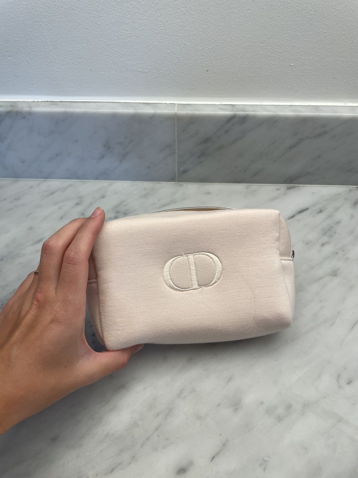 Dior Soft Dior cosmetic bag pouch with logo and original box Size ONE SIZE - 9 Thumbnail