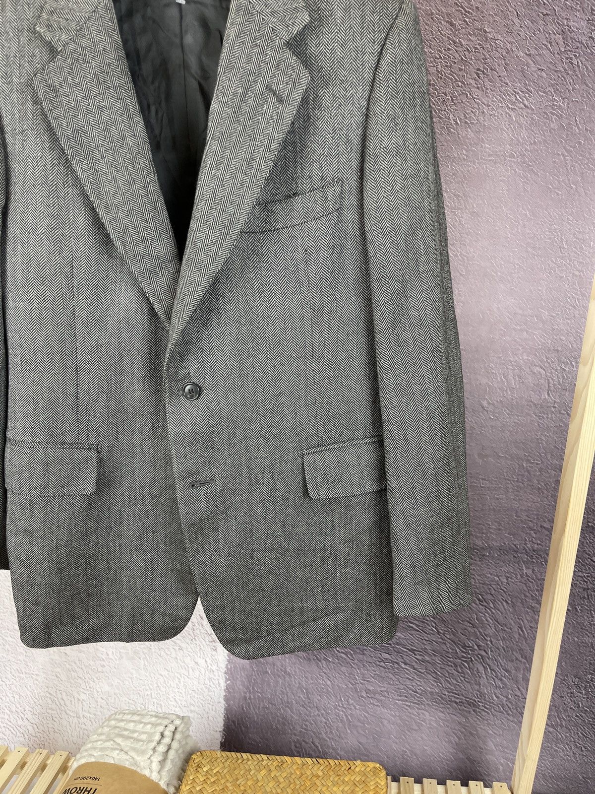 Corneliani Corneliani herringbone grey cashmere wool 2 button blazer Size 40R - 4 Thumbnail