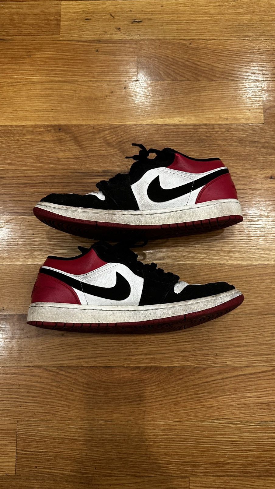 Jordan Brand Jordan 1 Low Top Breds Size US 9.5 / EU 42-43 - 2 Thumbnail
