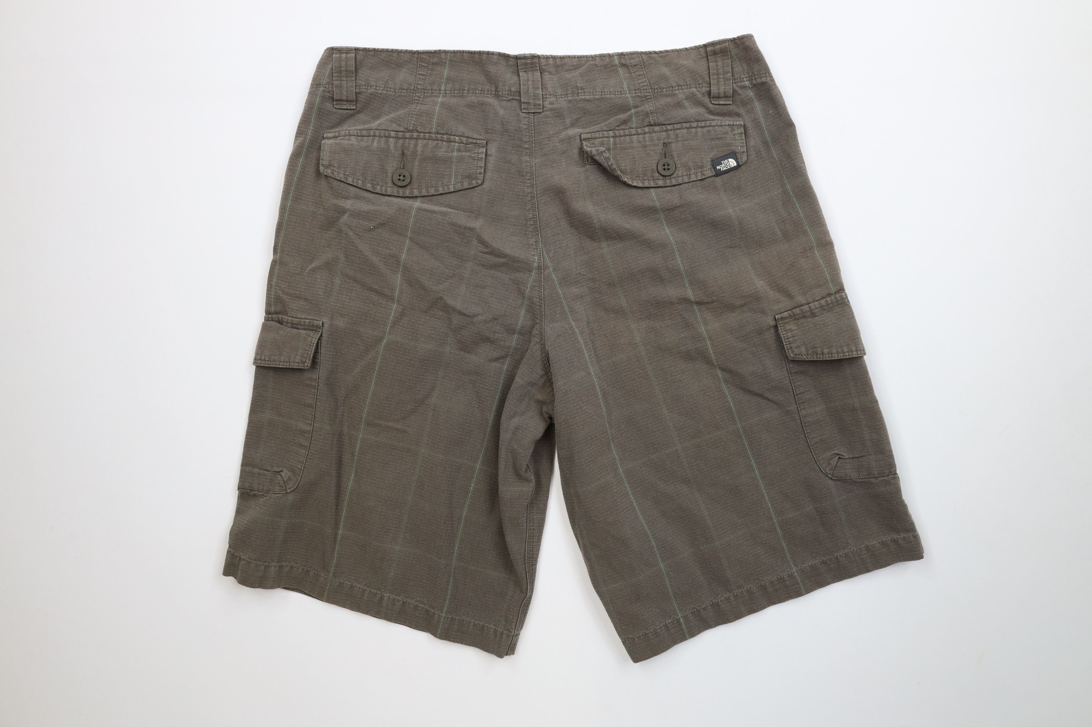 The North Face Vintage The North Face Rainier Surplus Trekking Cargo Shorts Size 36" / US 14 / IT 50 - 9 Thumbnail