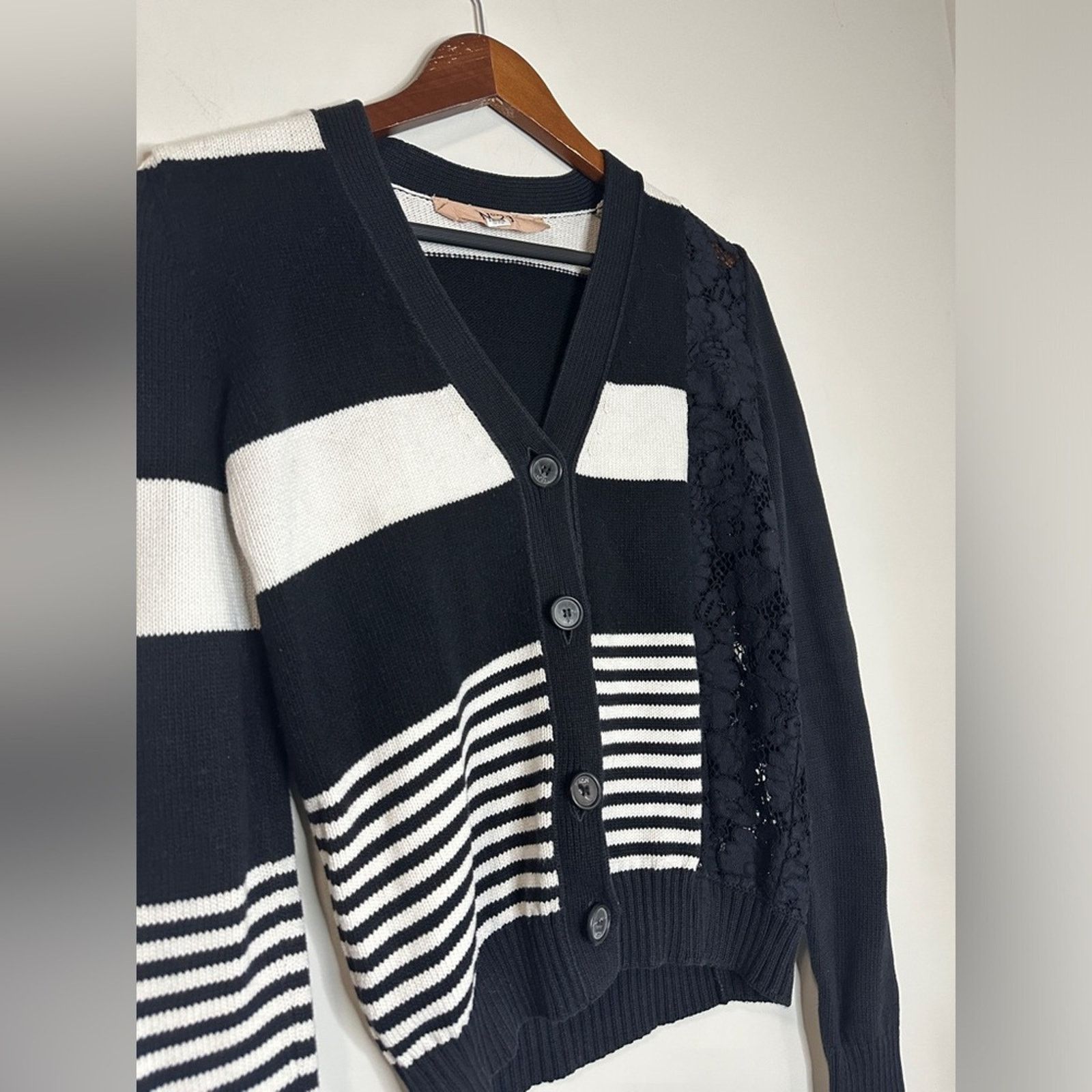 No. 21 No. 21 Size 2 Black and White Striped Lace Cardigan Size XS / US 0-2 / IT 36-38 - 7 Thumbnail