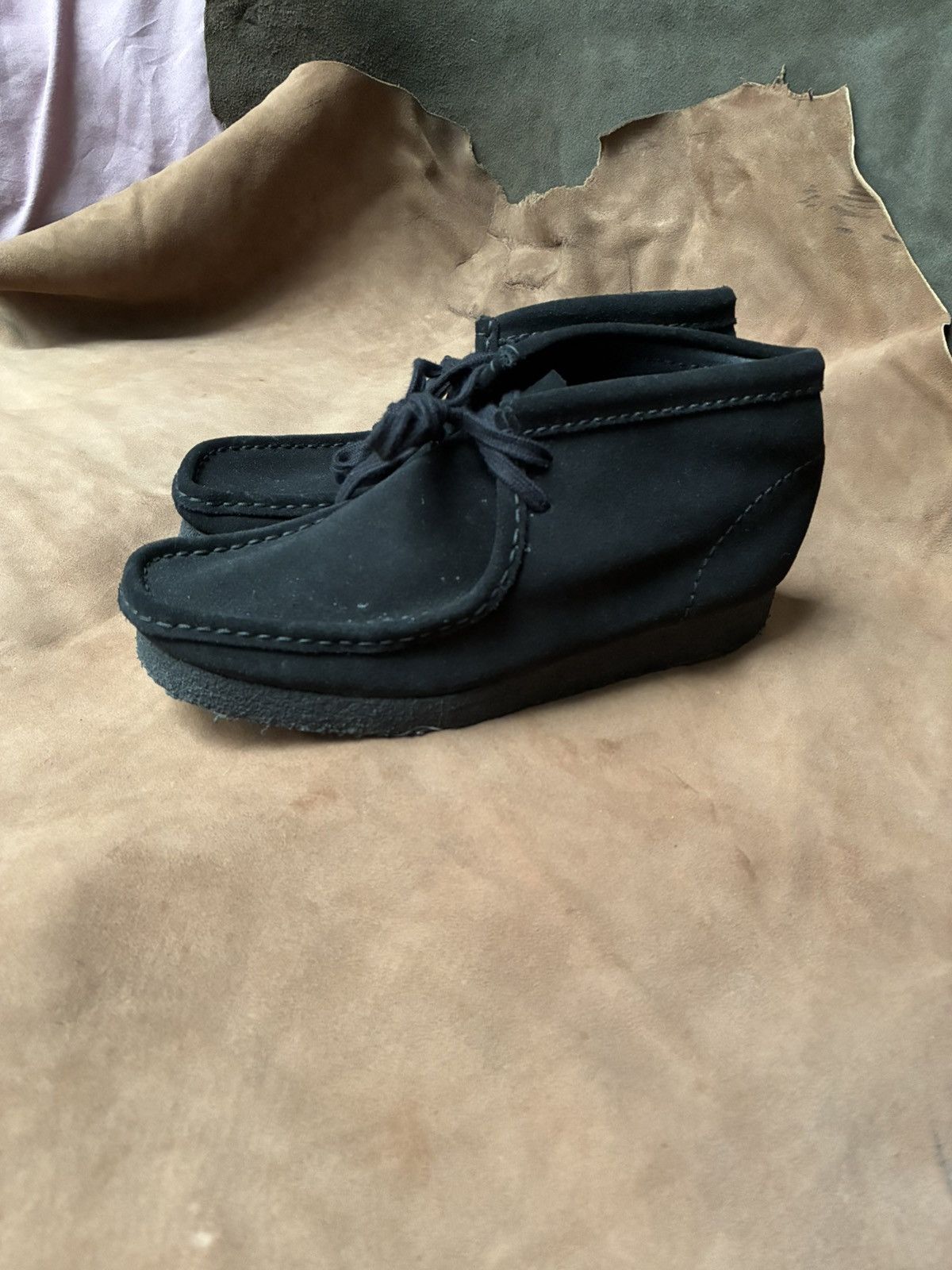 Clarks CLARKS WALLABEES made of CHARLES F.STEAD SUEDE LEATHER Size US 7 / IT 37 - 5 Thumbnail