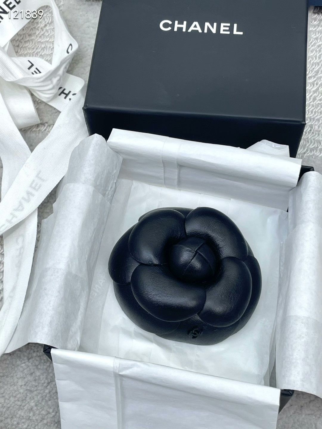 Chanel Chanel 25 Black Camellia Brooch Size ONE SIZE - 1 Thumbnail