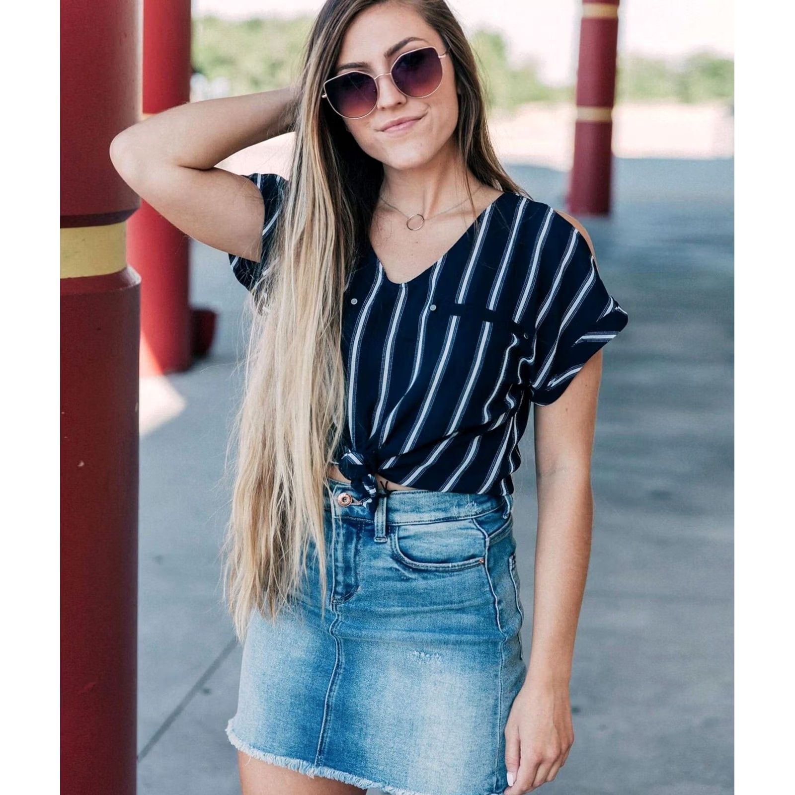 Vintage Buckle Daytrip Navy/White Striped V-Neck Cold Shoulder Short Sleeve Top Blouse M Size M / US 6-8 / IT 42-44 - 3 Thumbnail