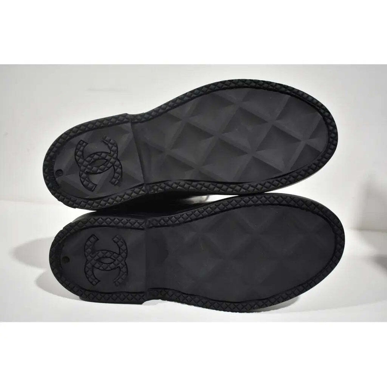 Chanel Chanel 22A Black White CC Logo High Rubber Rain Boots 42 Size US 12 / IT 42 - 12 Thumbnail