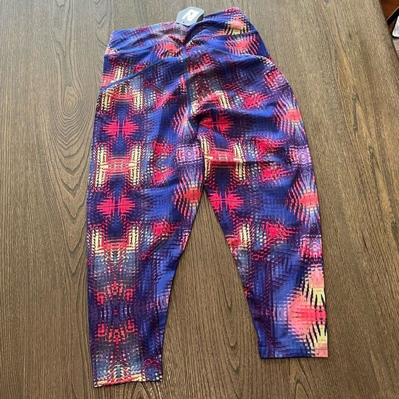 New Look NWT New Look SportAthletic Workout Capri Pants Size 2X Size 41" - 4 Thumbnail