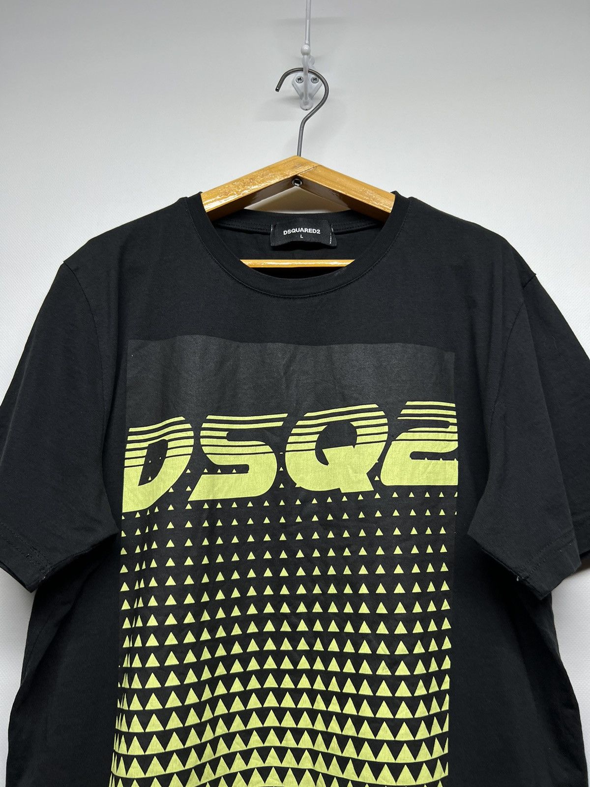 Dsquared2 Vintage Y2k Dsquared2 Big Logo T-Shirt 00’s Size US L / EU 52-54 / 3 - 3 Thumbnail