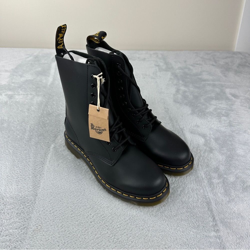 Dr. Martens Dr Martens NWT 1490 Smooth Black Leather Mid Calf Boots 6 U Size US 8 / IT 38 - 5 Thumbnail
