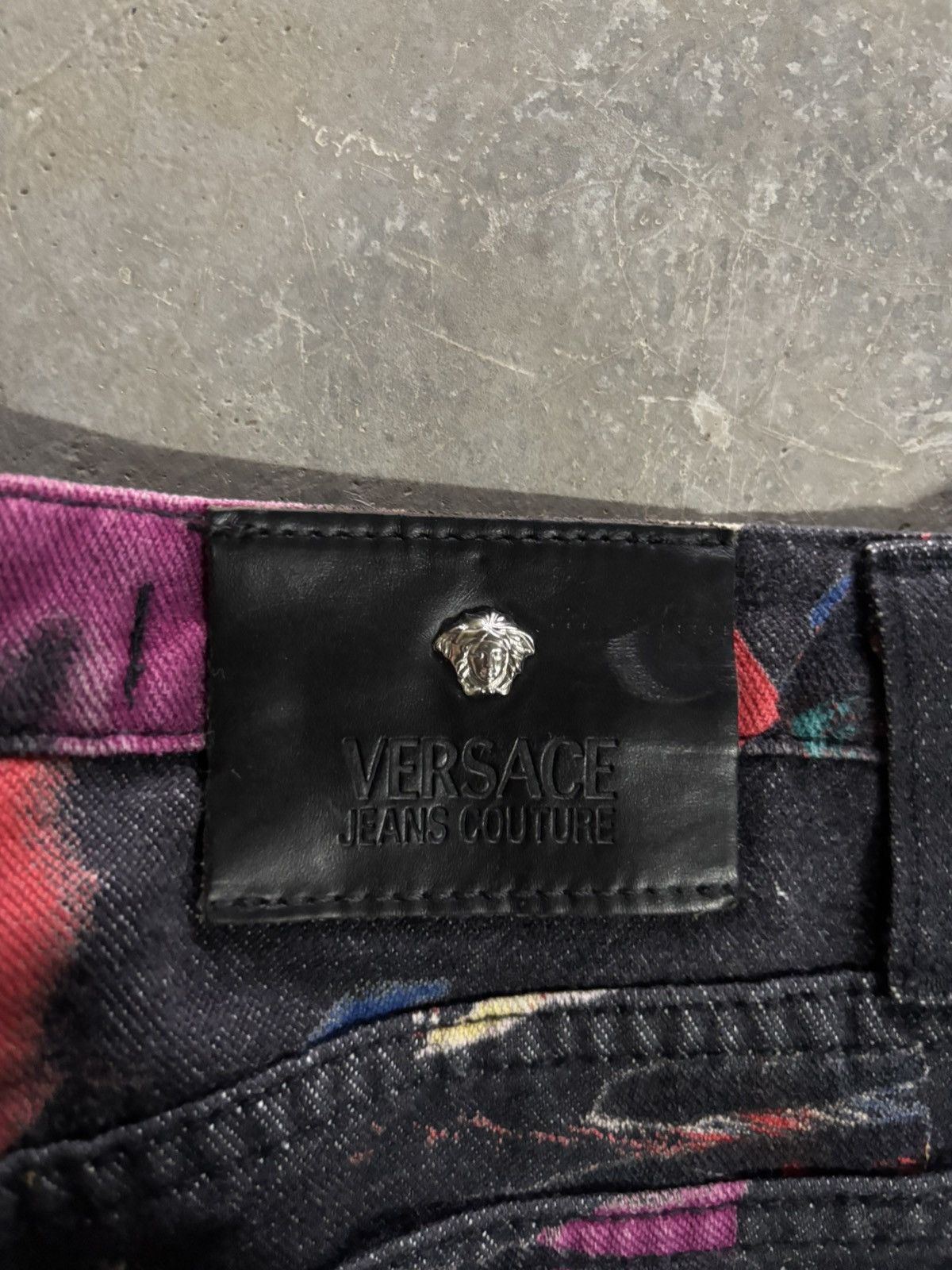 Versace VERSACE JEANS COUTURE bootcut flare jeans crazy overprint Size US 30 / EU 46 - 21 Thumbnail